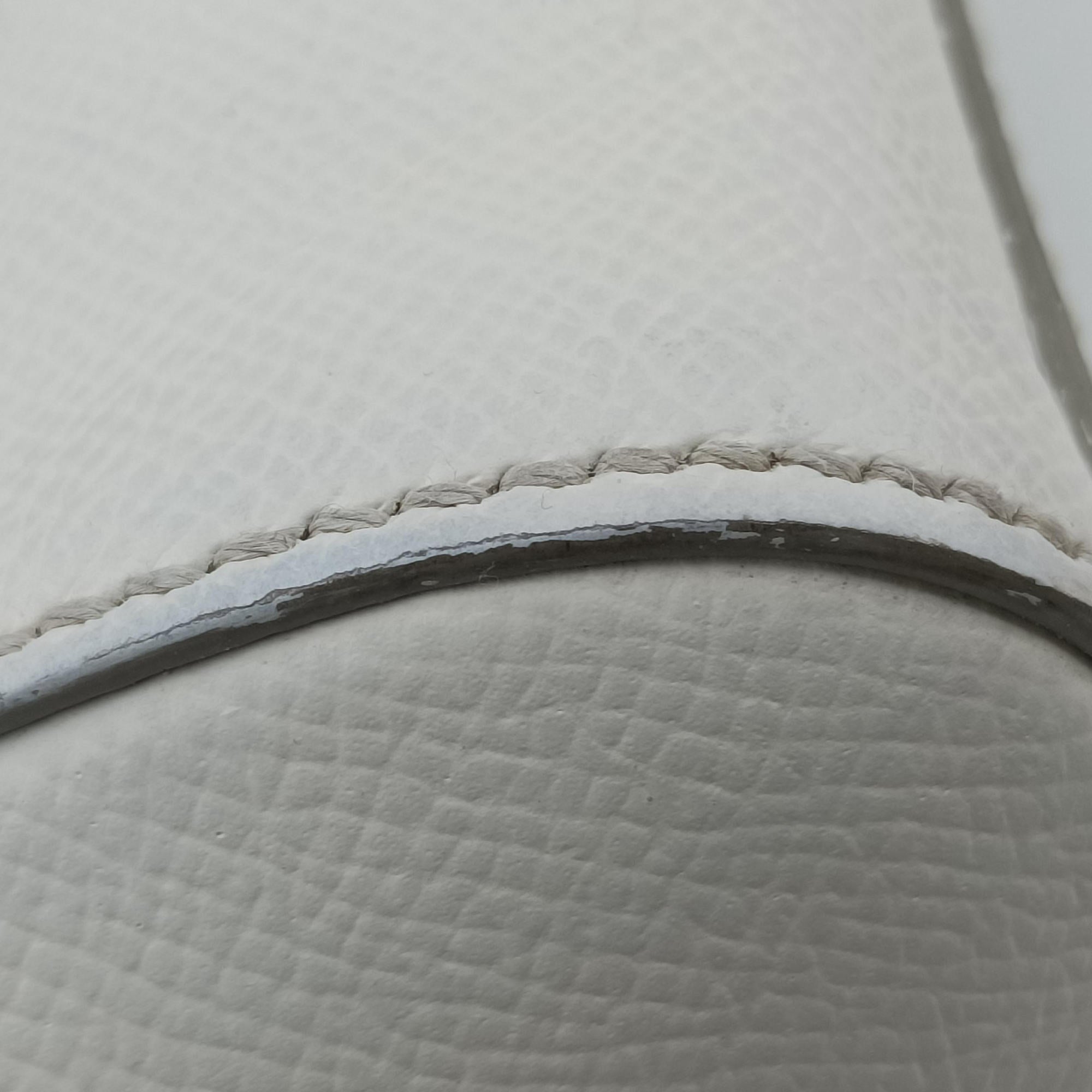 Pre-owned Dolce & Gabbana SICILY White Leather  shoulderbag | stylenewstar