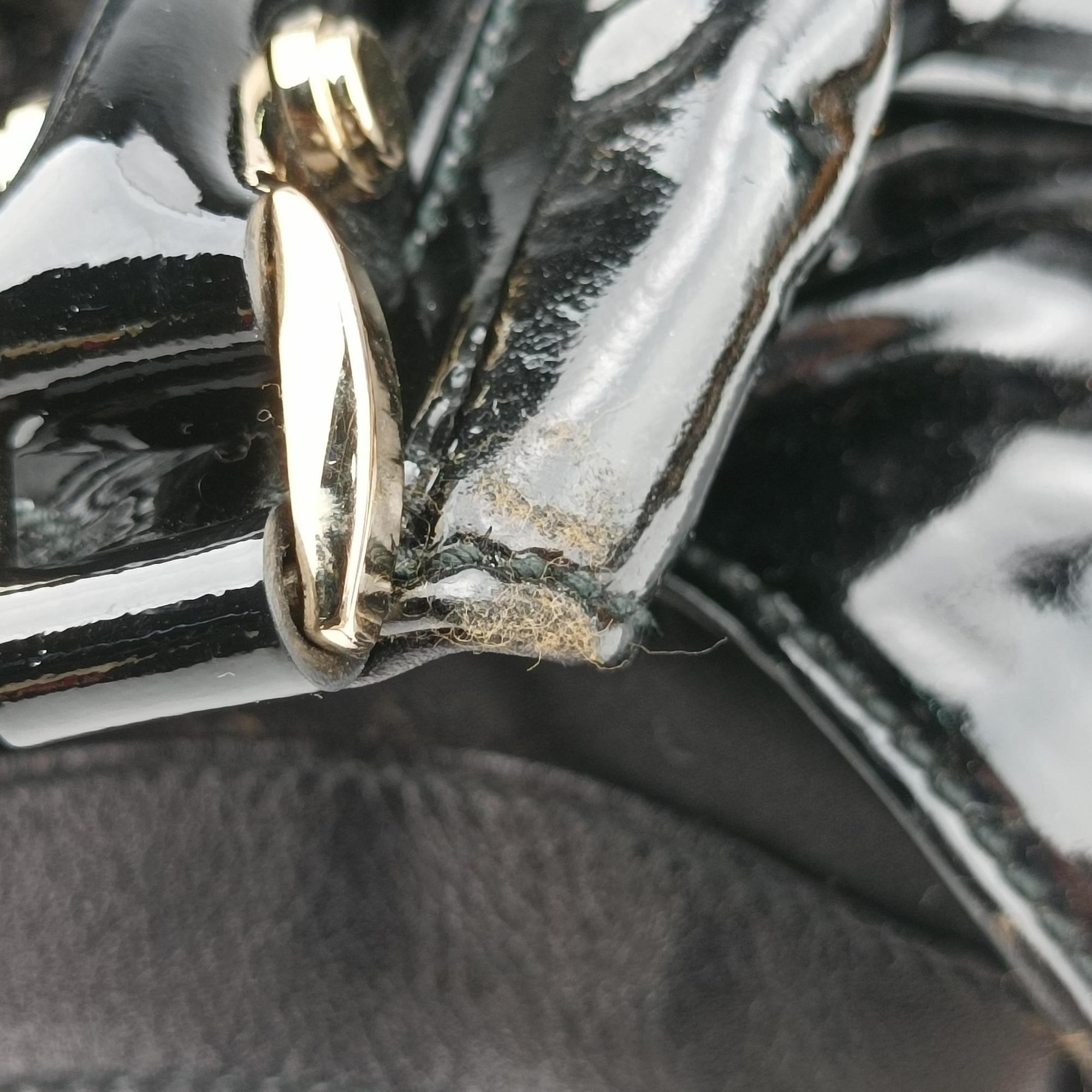 Secondhand Gucci Abbey D-Ring Black enamel  handbag | stylenewstar