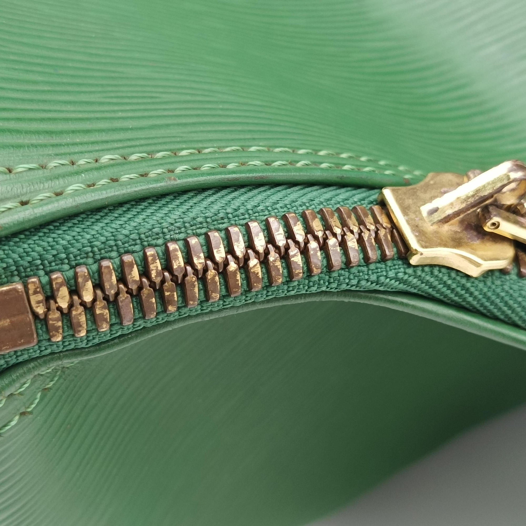 Pre-owned Louis Vuitton Keepall 45 Borneo Green epi M42974 handbag | stylenewstar