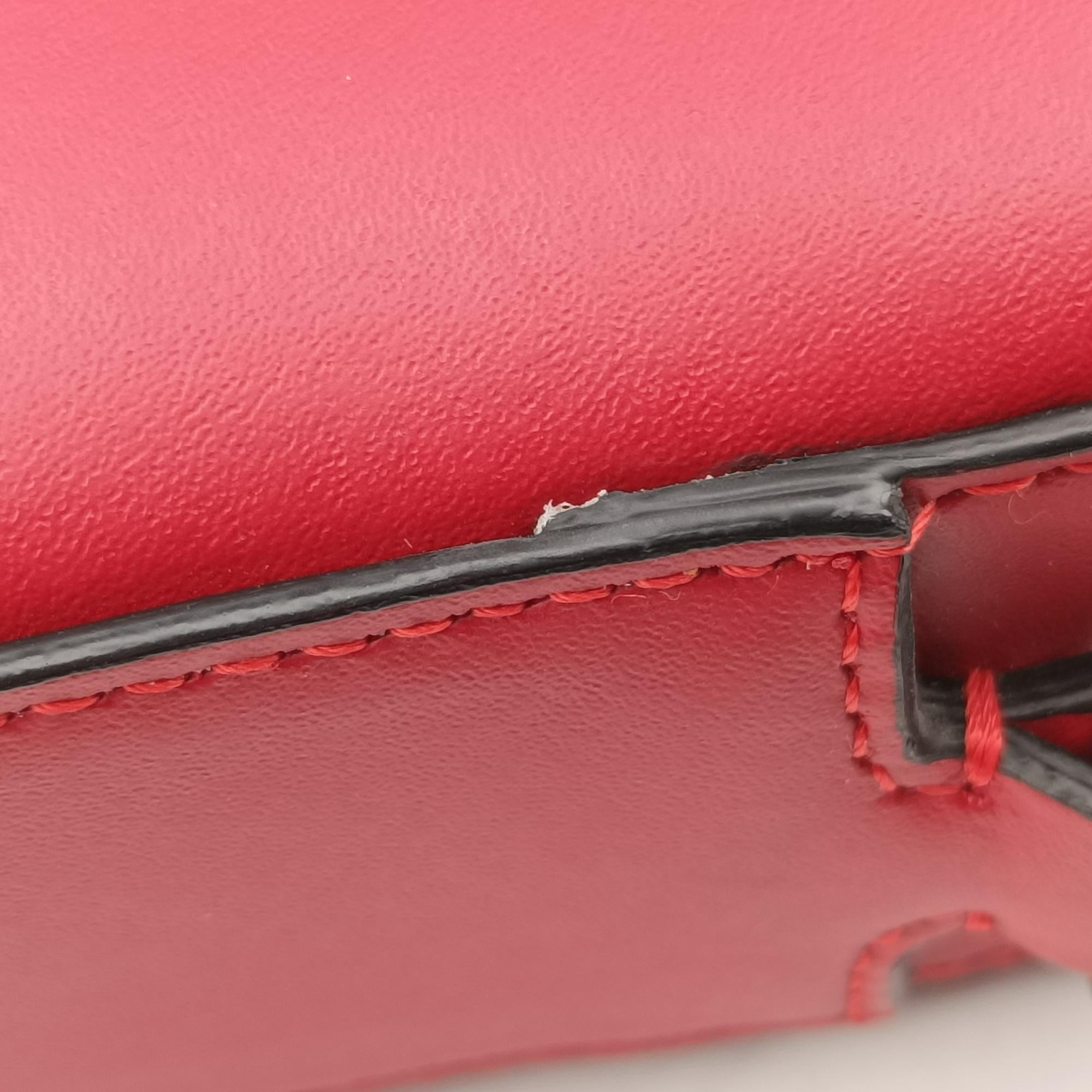 Pre-owned Fendi Camera case Red x Black Leather 7M0286 shoulderbag | stylenewstar