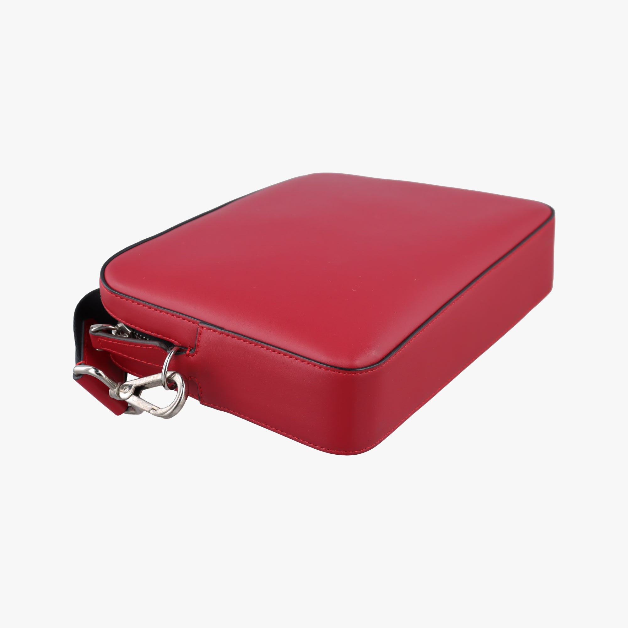 Pre-owned Fendi Camera case Red x Black Leather 7M0286 shoulderbag | stylenewstar