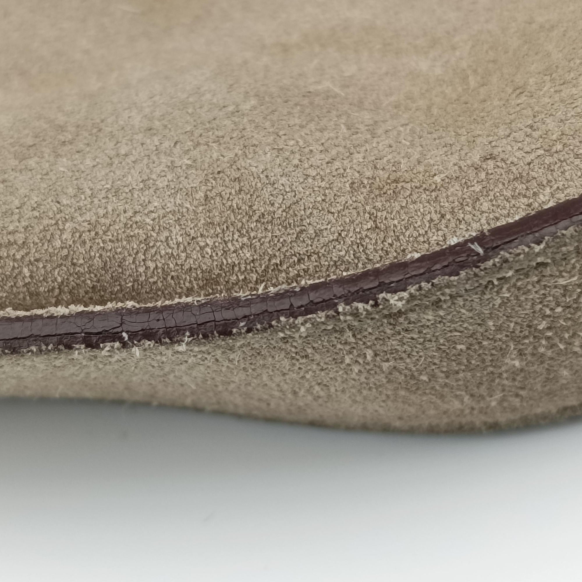 Pre-owned Yves Saint Laurent Mombasa Sling beige suede 001998 shoulderbag | stylenewstar