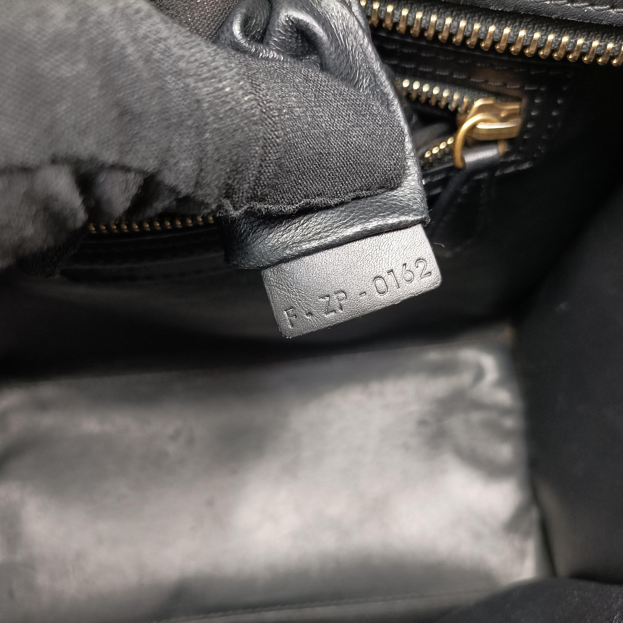 Secondhand Celine Luggage Mini Shopper Beige×Black×yellow Suede × leather  handbag | stylenewstar