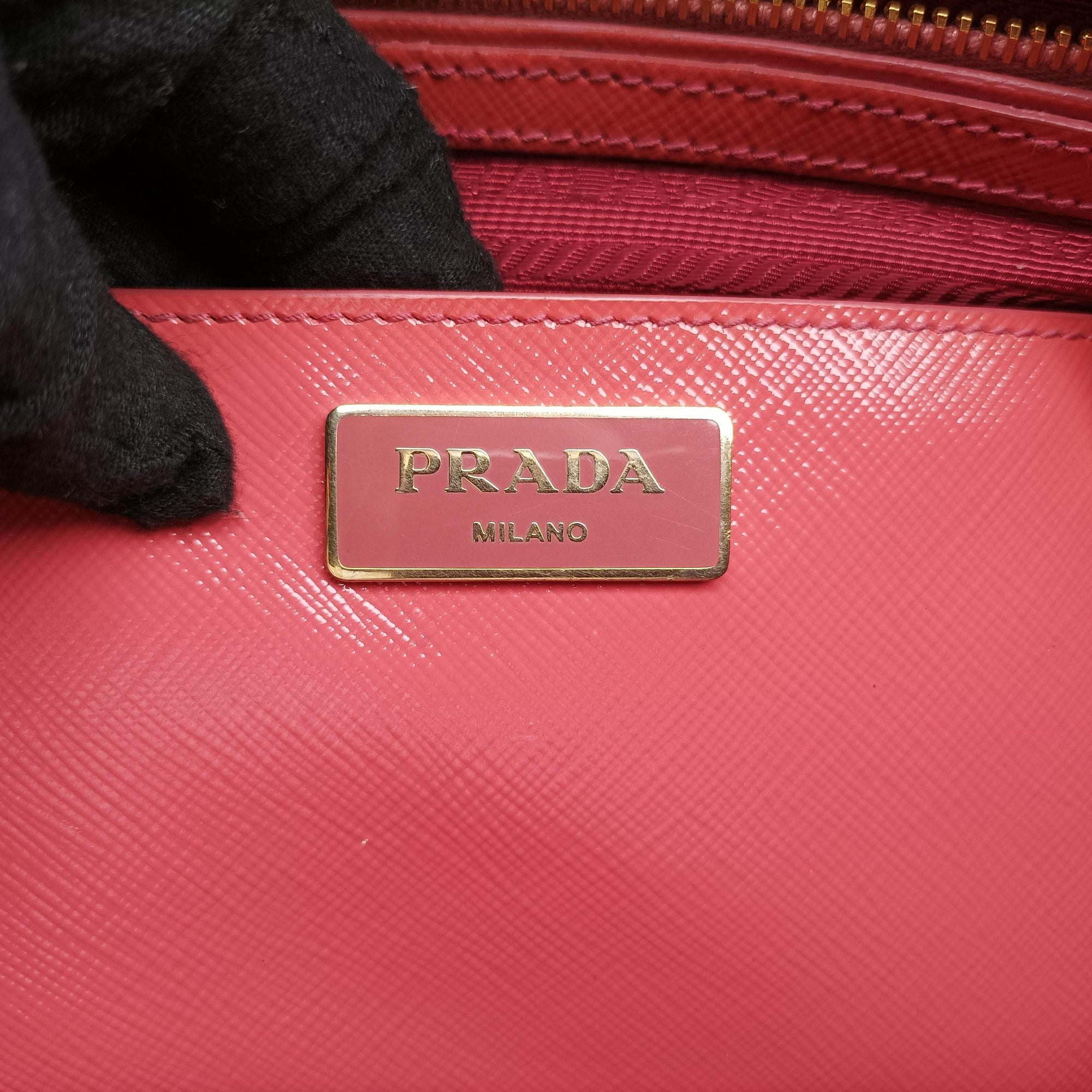 Pre-owned Prada Galleria Front Pocket Orange Patent BN2674 shoulderbag | stylenewstar