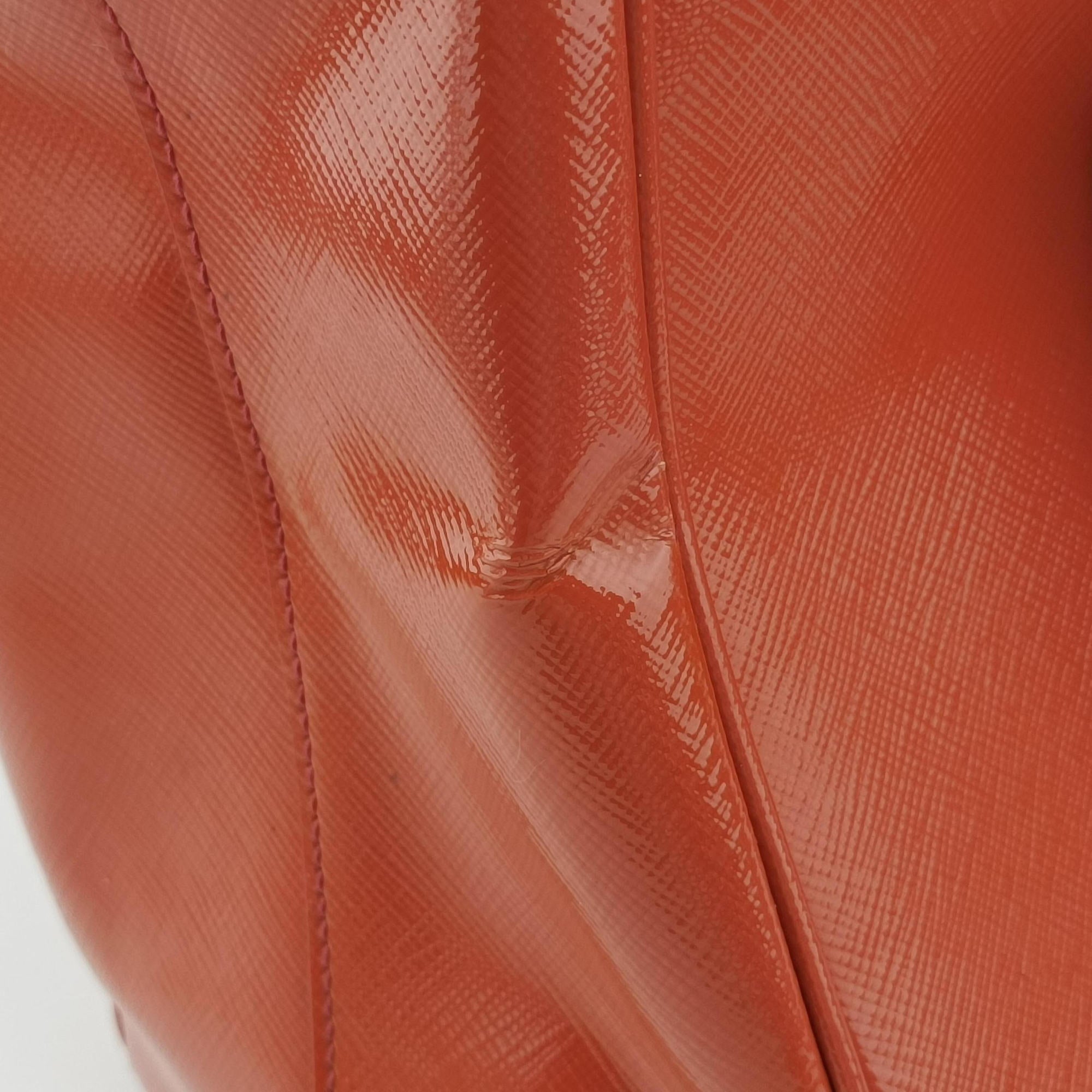 Pre-owned Prada Galleria Front Pocket Orange Patent BN2674 shoulderbag | stylenewstar
