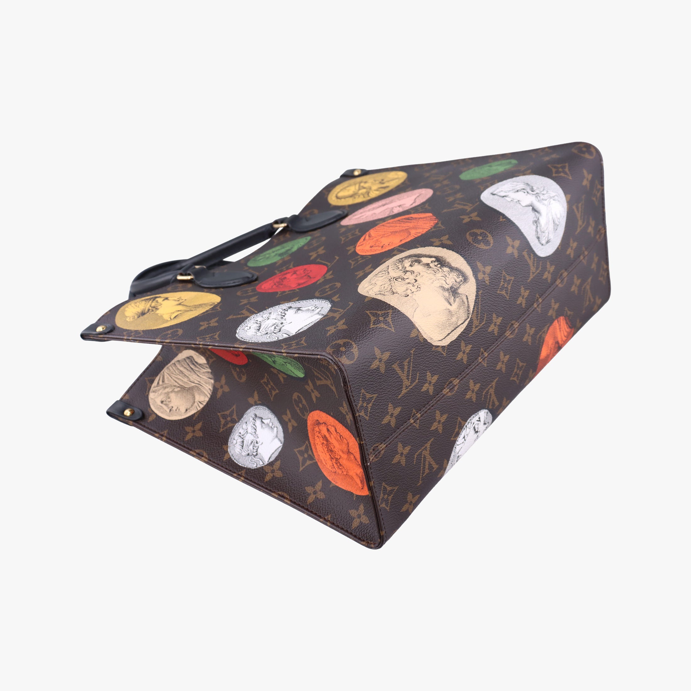 Secondhand Louis Vuitton Fornasetti Onthego MM Brown×Multicolor Monogram Cameo M59245 shoulderbag | stylenewstar