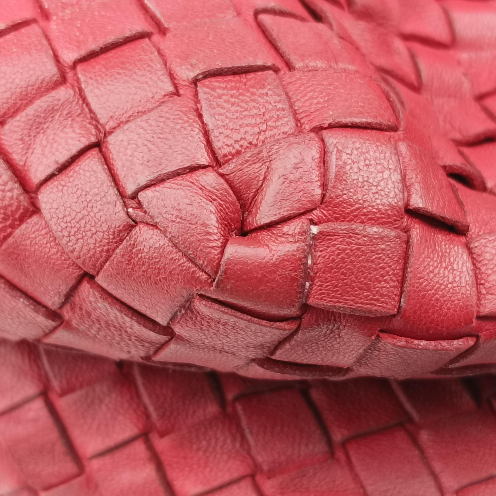 Vintage Bottega Veneta Intrecciato Red lambskin  shoulderbag | stylenewstar