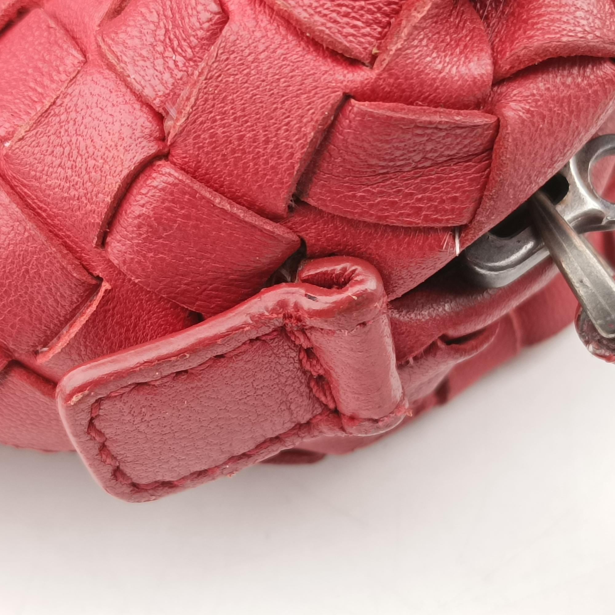 Vintage Bottega Veneta Intrecciato Red lambskin  shoulderbag | stylenewstar