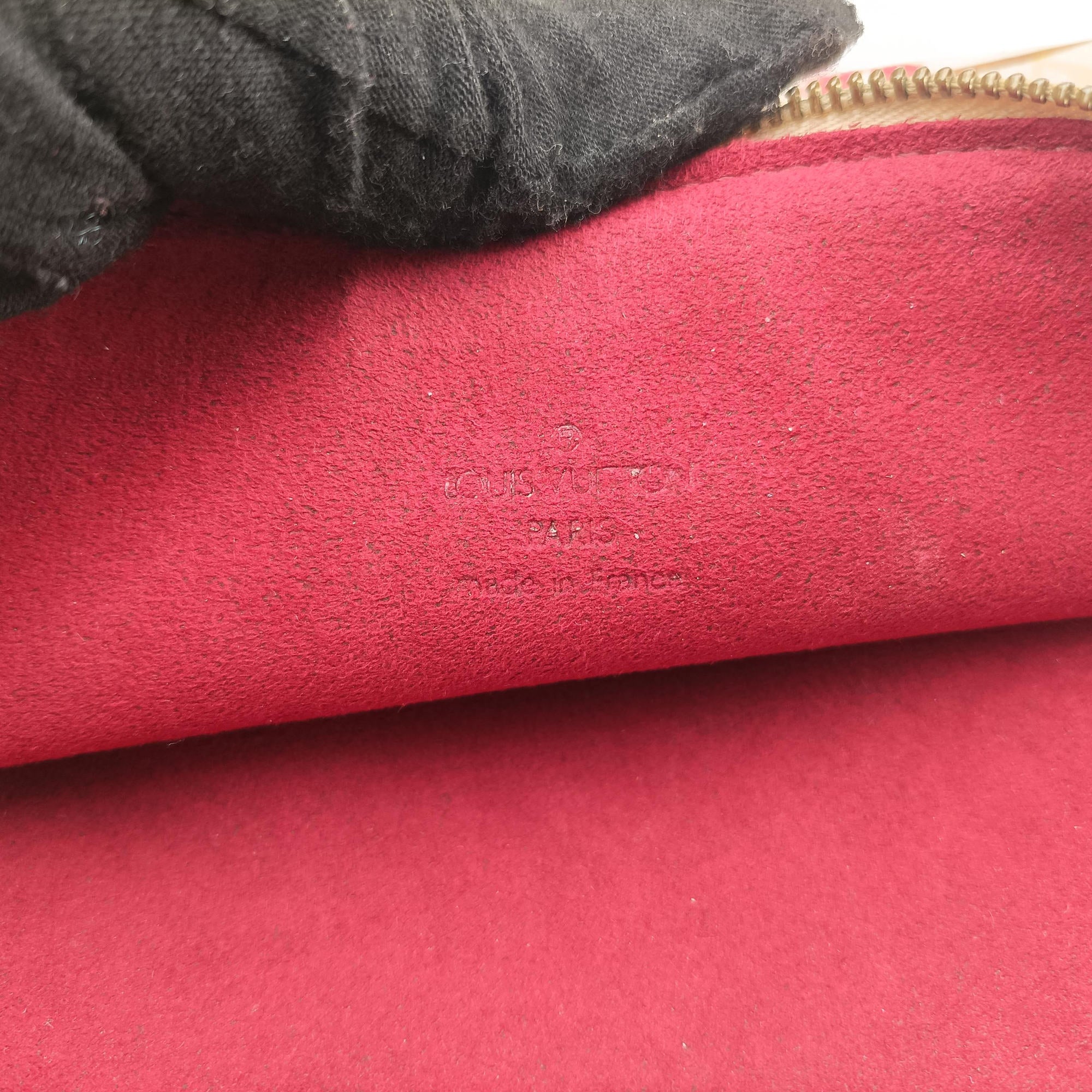 Vintage Louis Vuitton Pochette Accessoires white Monogram Multicolor M92649 shoulderbag | stylenewstar