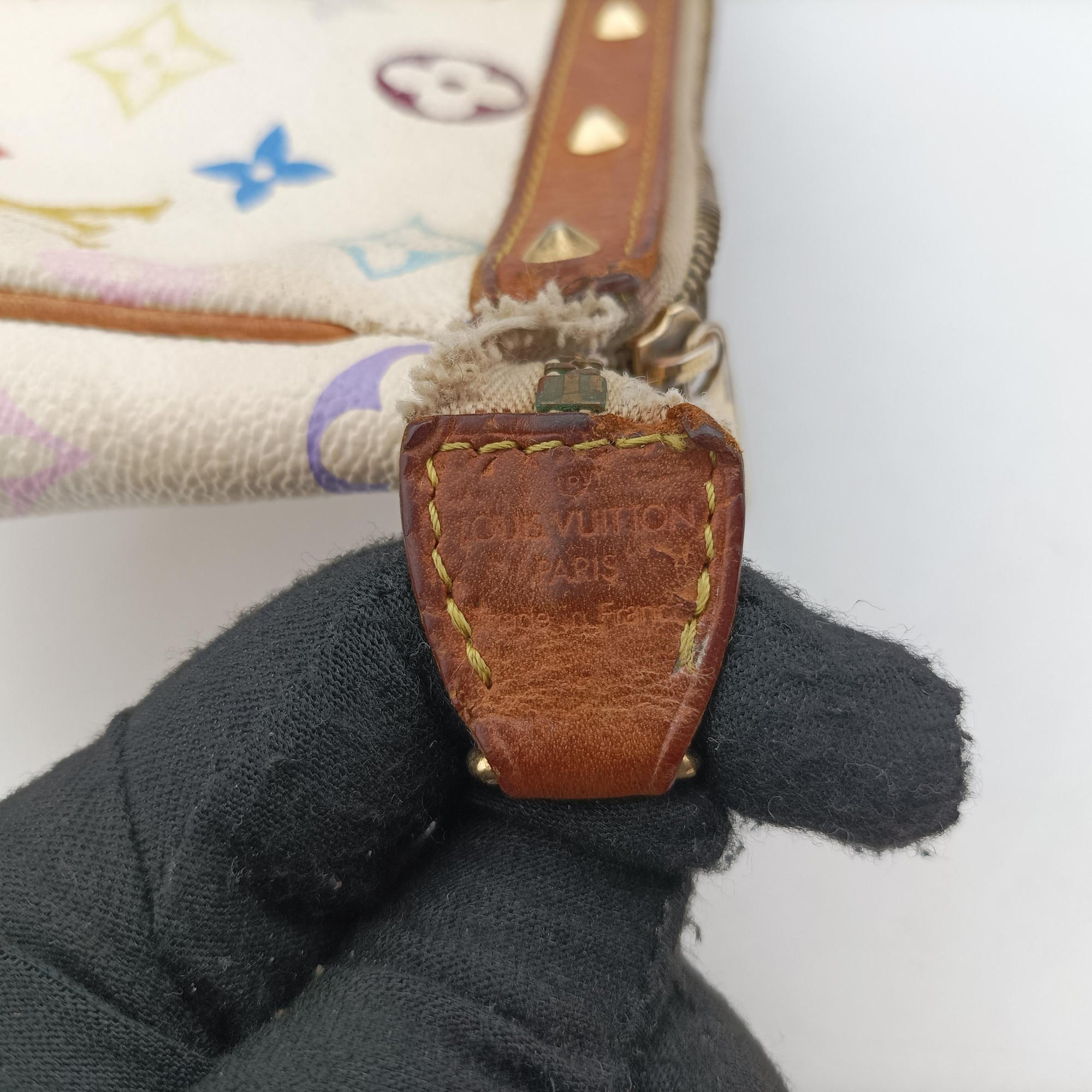 Vintage Louis Vuitton Pochette Accessoires white Monogram Multicolor M92649 shoulderbag | stylenewstar