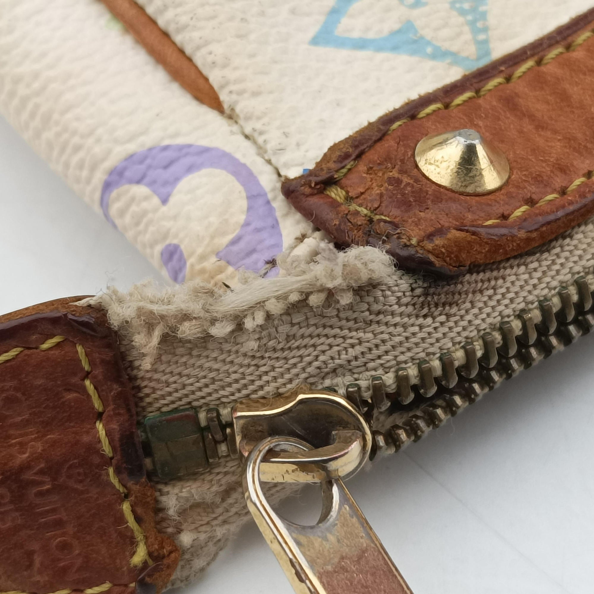 Vintage Louis Vuitton Pochette Accessoires white Monogram Multicolor M92649 shoulderbag | stylenewstar