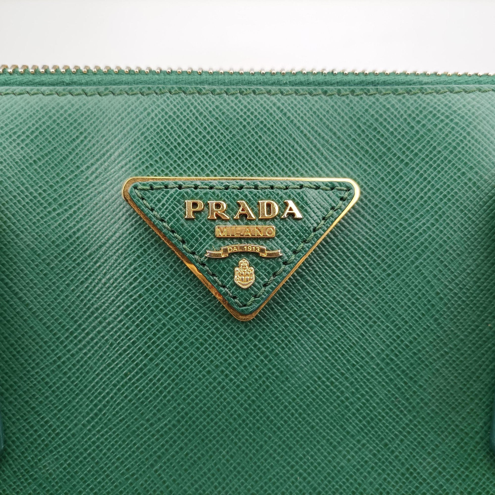 Pre-owned Prada Galleria Green SAFFIANO Leather BN2274 shoulderbag | stylenewstar