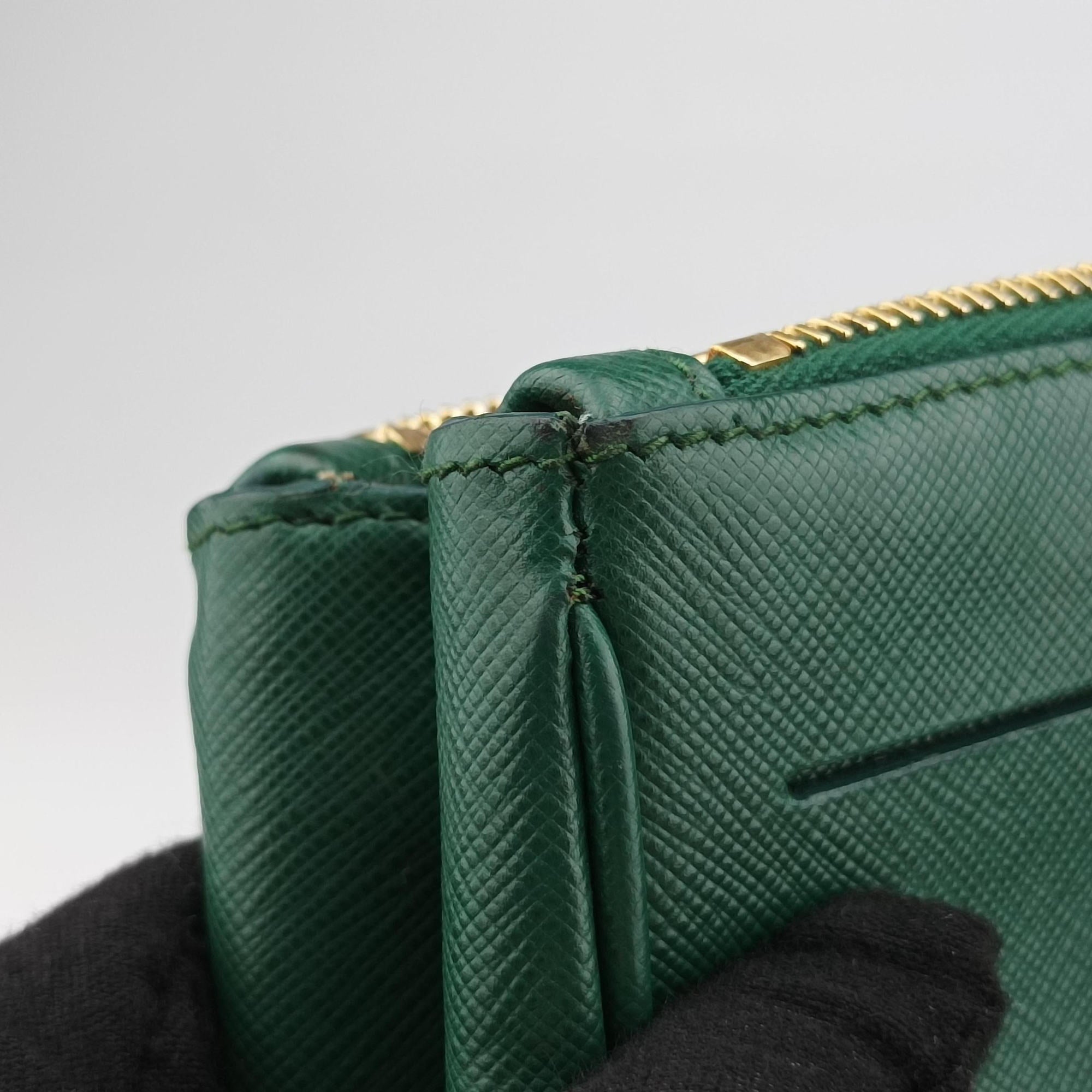 Pre-owned Prada Galleria Green SAFFIANO Leather BN2274 shoulderbag | stylenewstar
