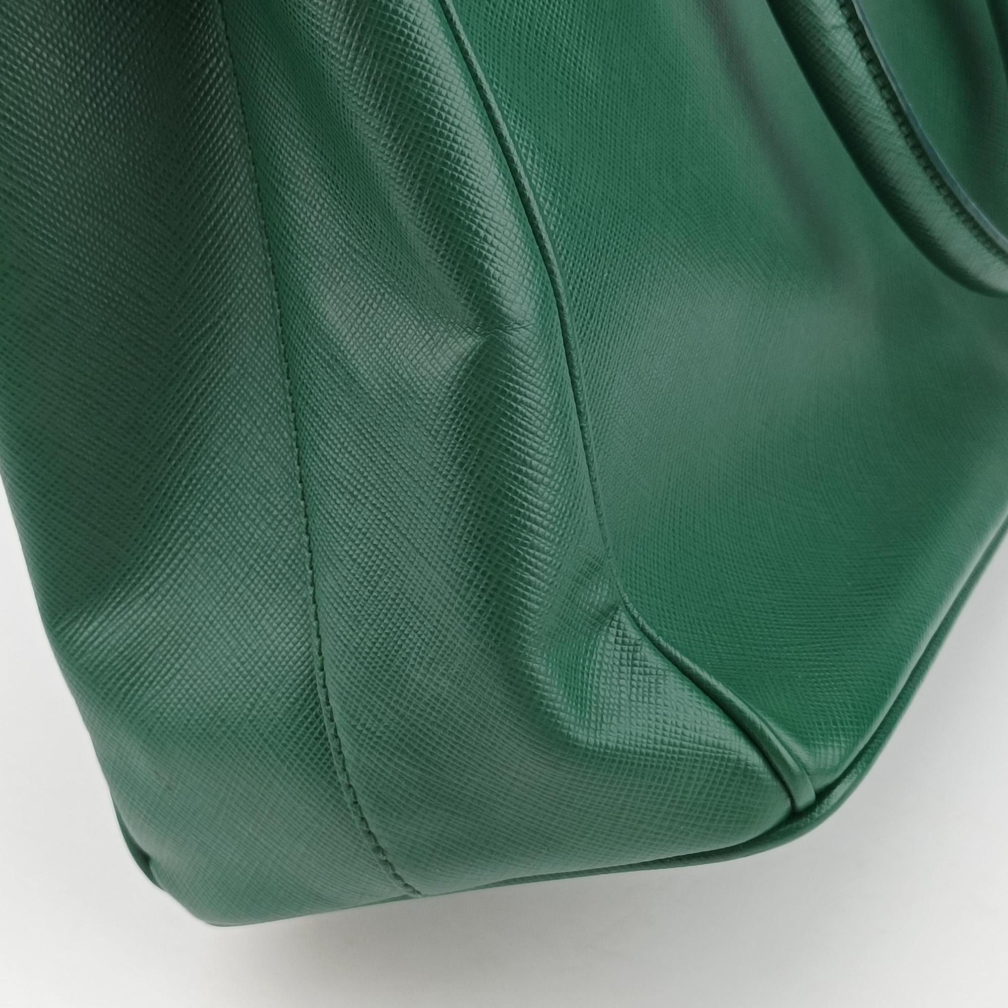 Pre-owned Prada Galleria Green SAFFIANO Leather BN2274 shoulderbag | stylenewstar