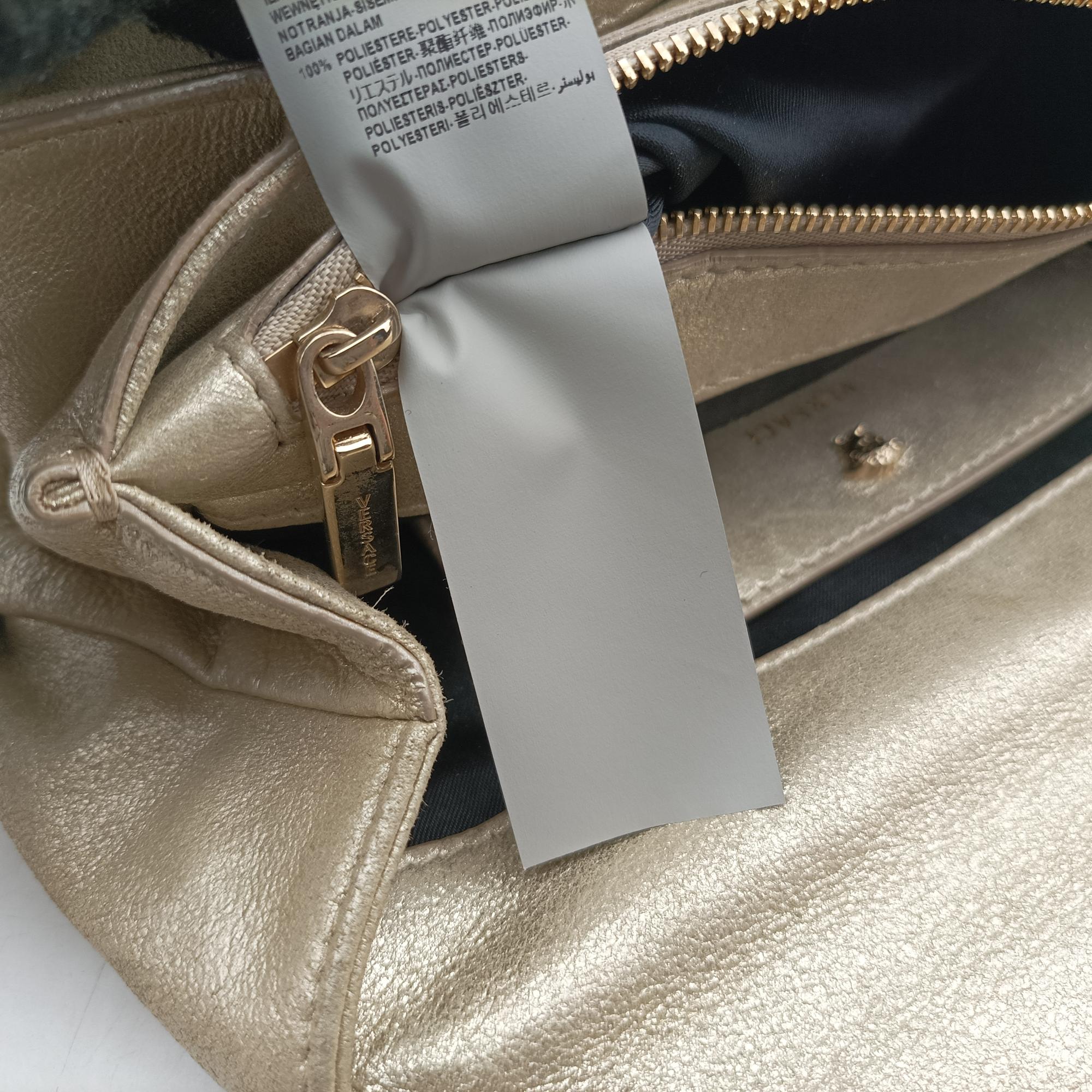 Pre-owned VERSACE medusa Golden Leather  shoulderbag | stylenewstar