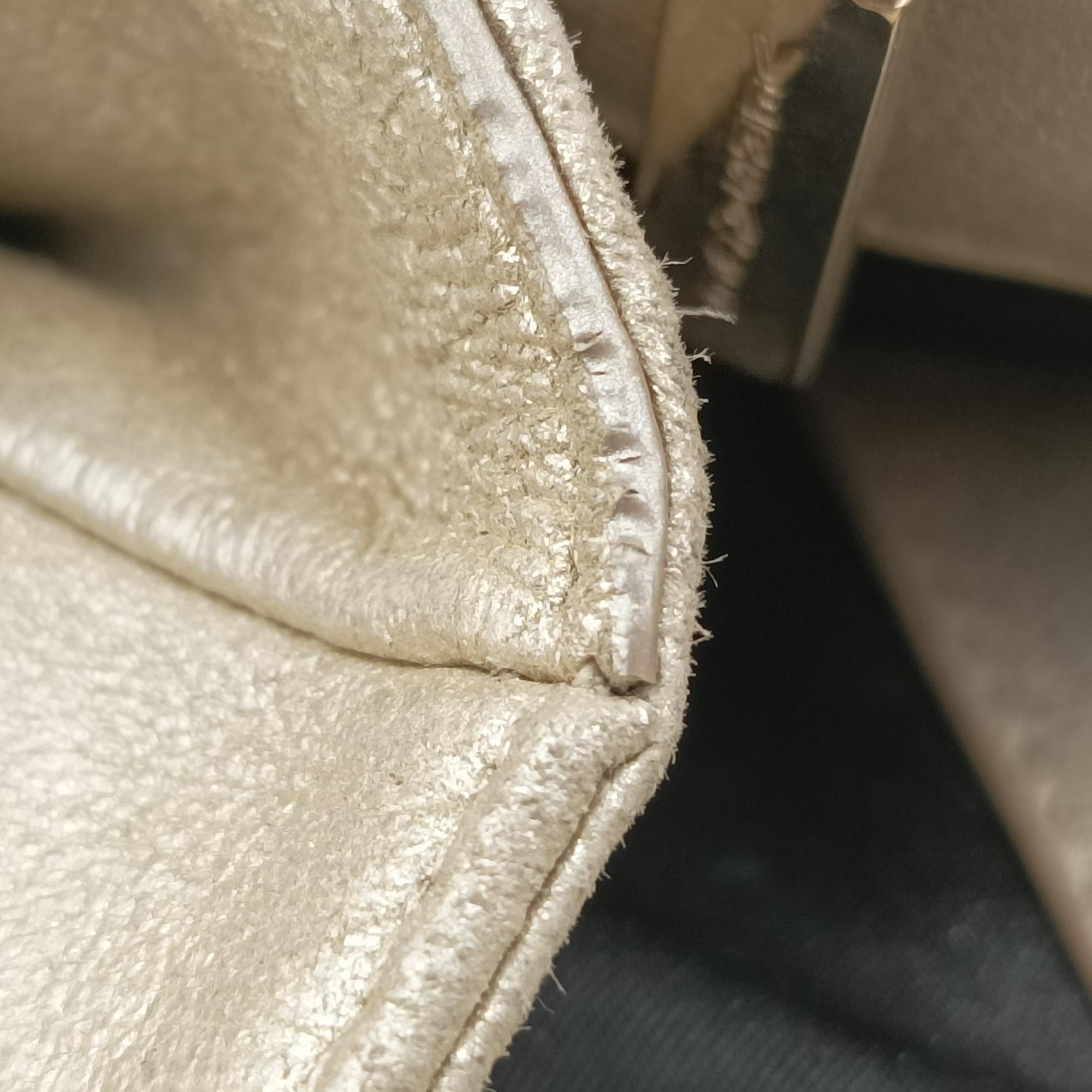 Pre-owned VERSACE medusa Golden Leather  shoulderbag | stylenewstar