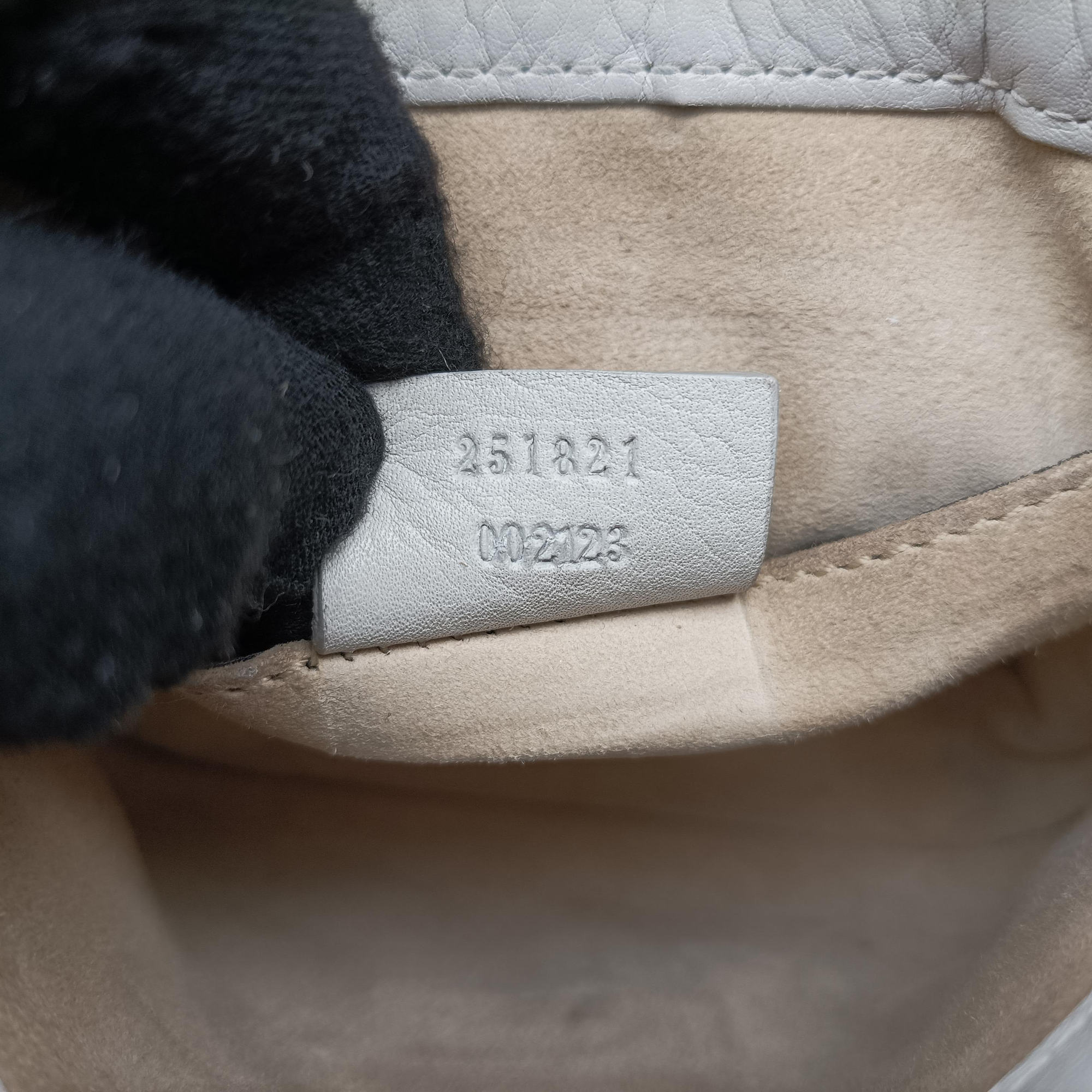 Secondhand Gucci 1973 Double G White Leather 251821 shoulderbag | stylenewstar
