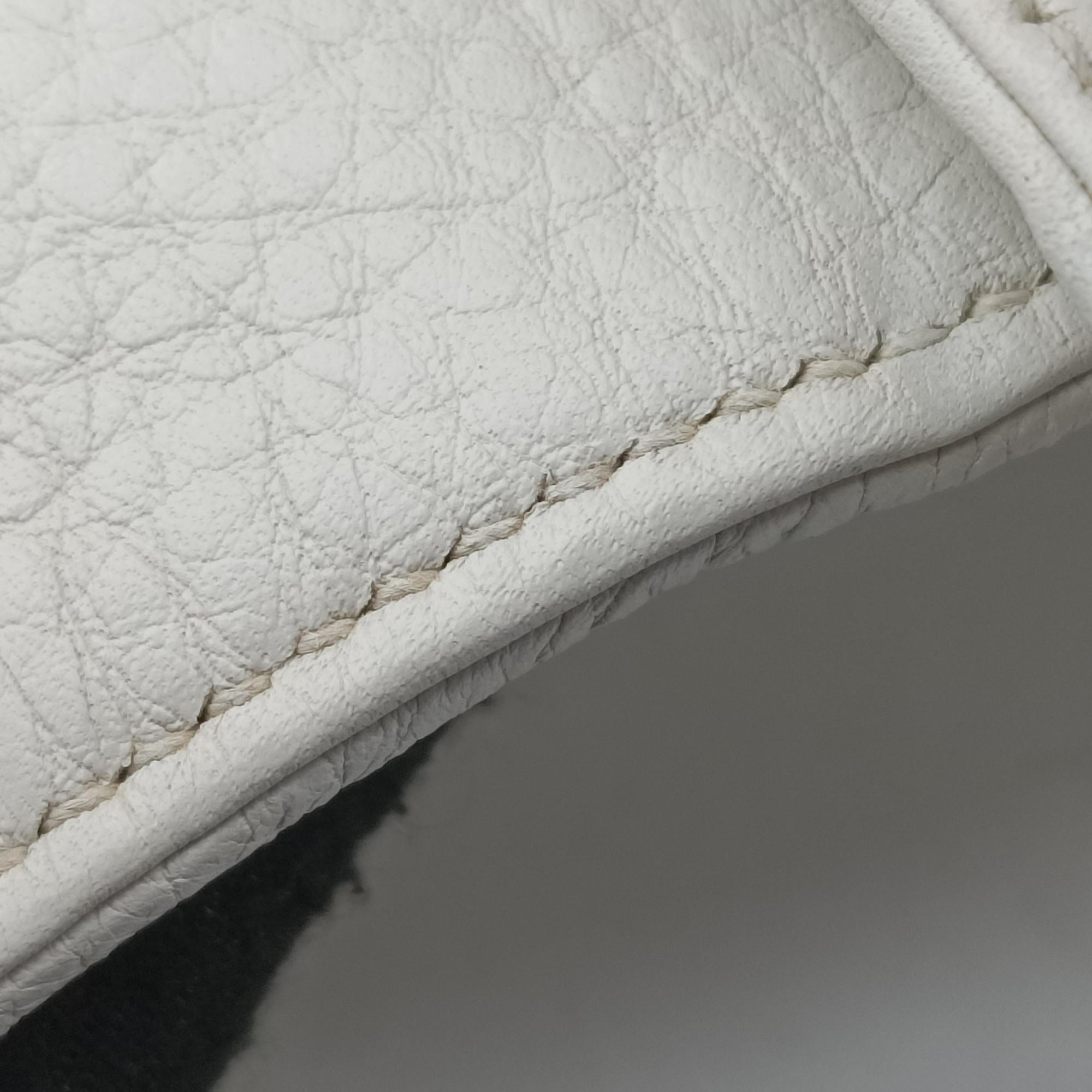 Secondhand Gucci 1973 Double G White Leather 251821 shoulderbag | stylenewstar