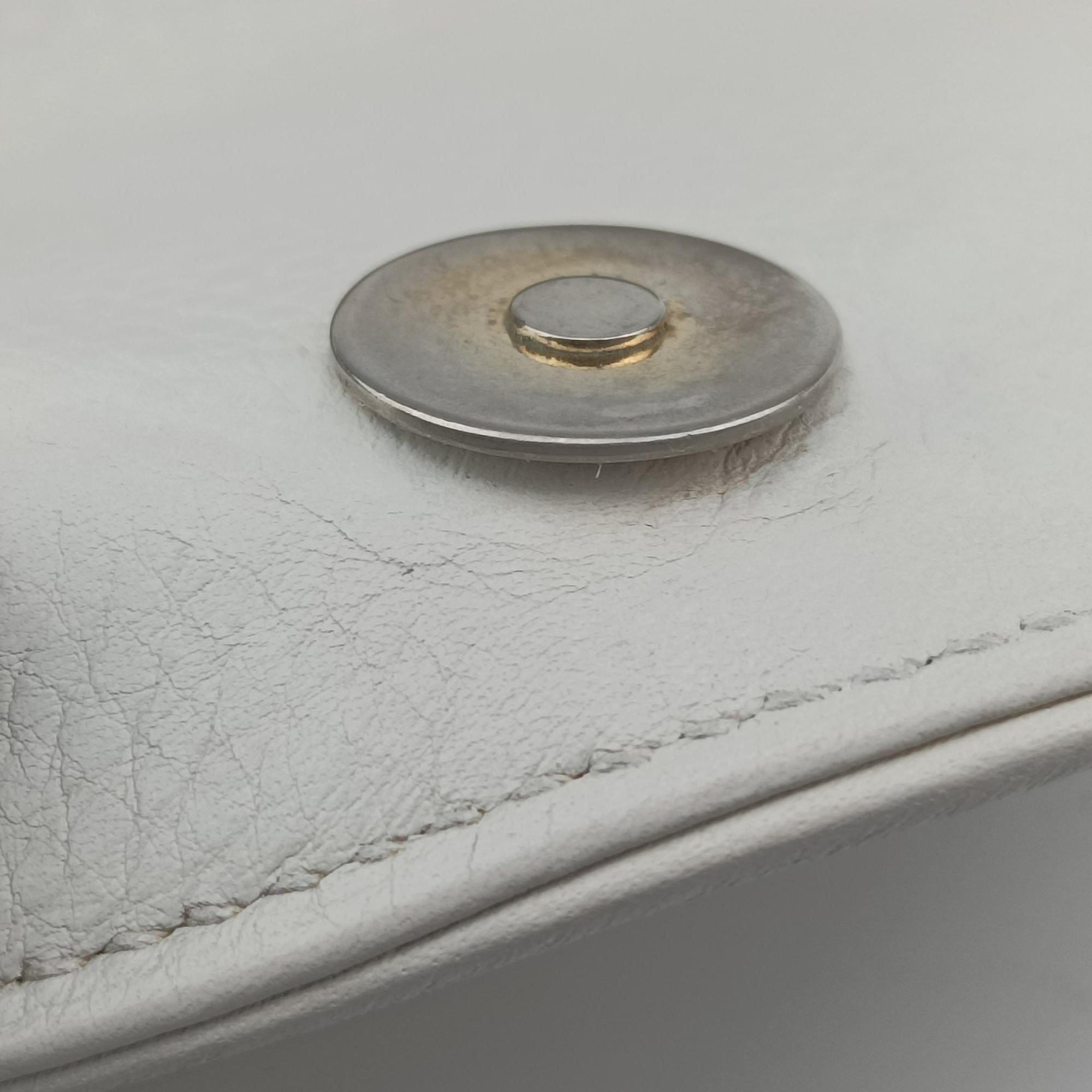 Secondhand Gucci 1973 Double G White Leather 251821 shoulderbag | stylenewstar