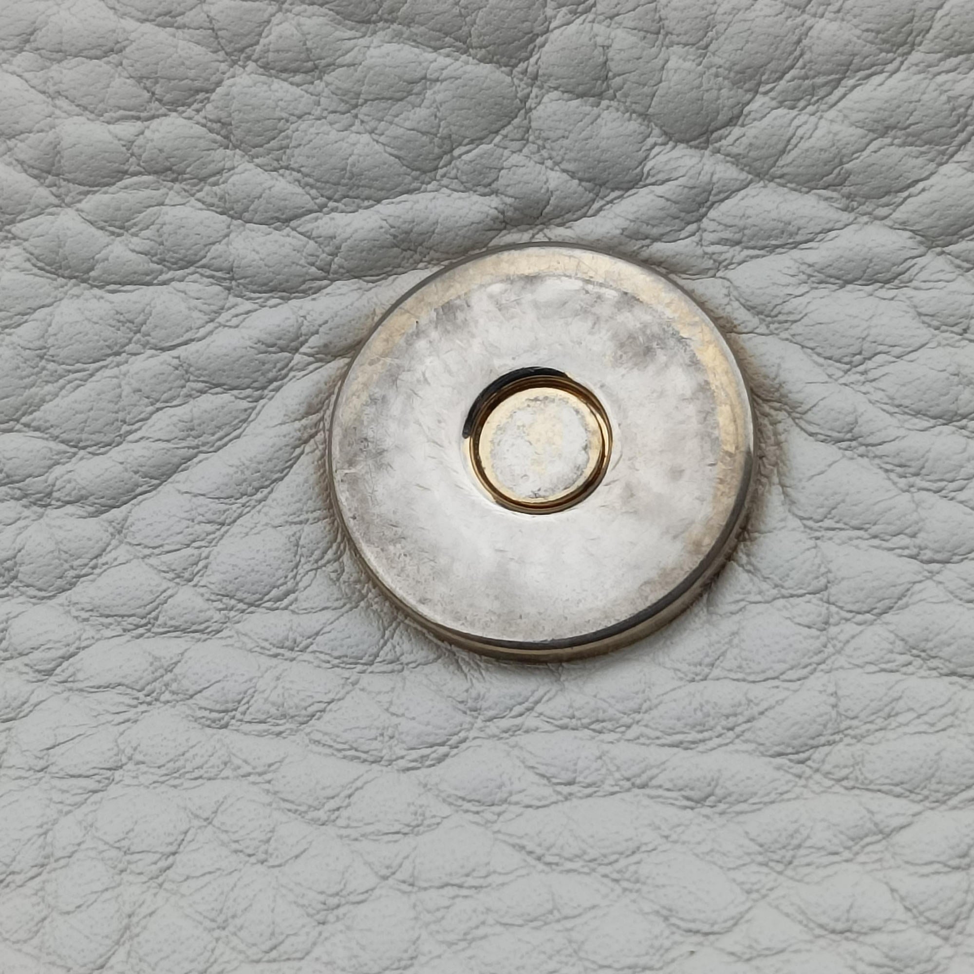 Secondhand Gucci 1973 Double G White Leather 251821 shoulderbag | stylenewstar
