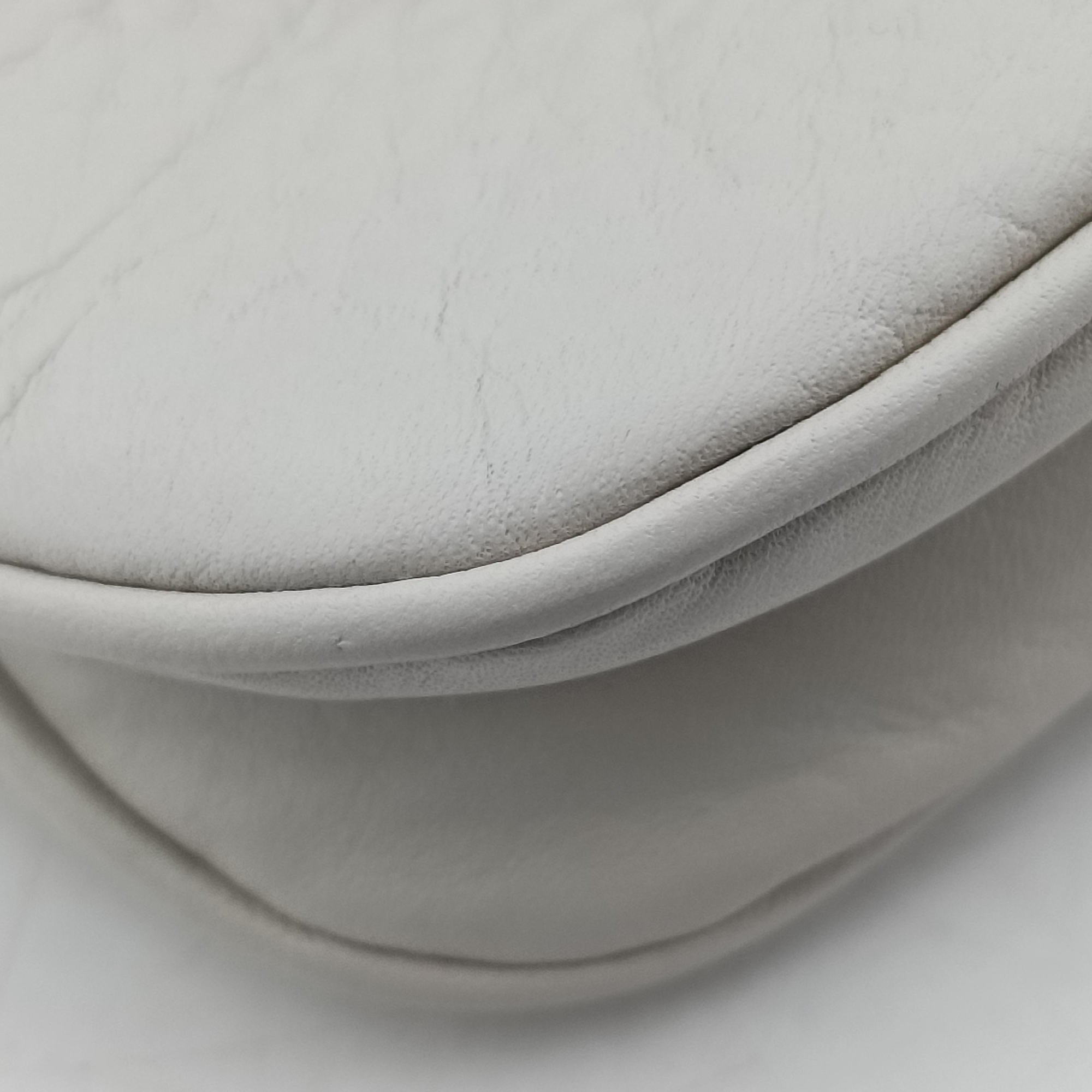 Secondhand Gucci 1973 Double G White Leather 251821 shoulderbag | stylenewstar