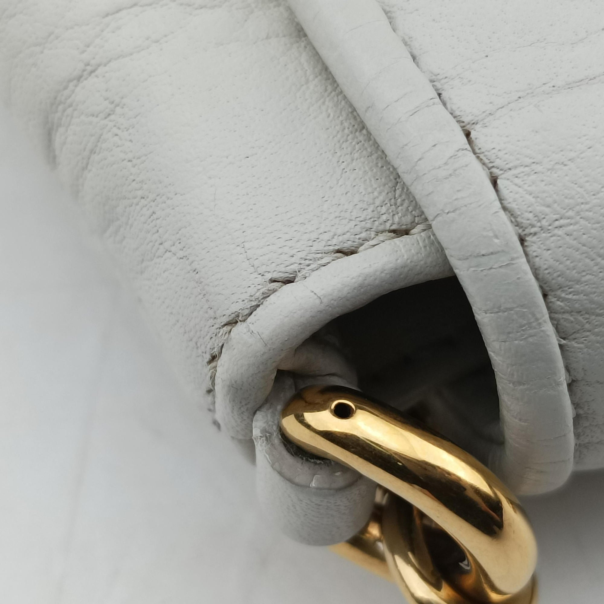 Secondhand Gucci 1973 Double G White Leather 251821 shoulderbag | stylenewstar