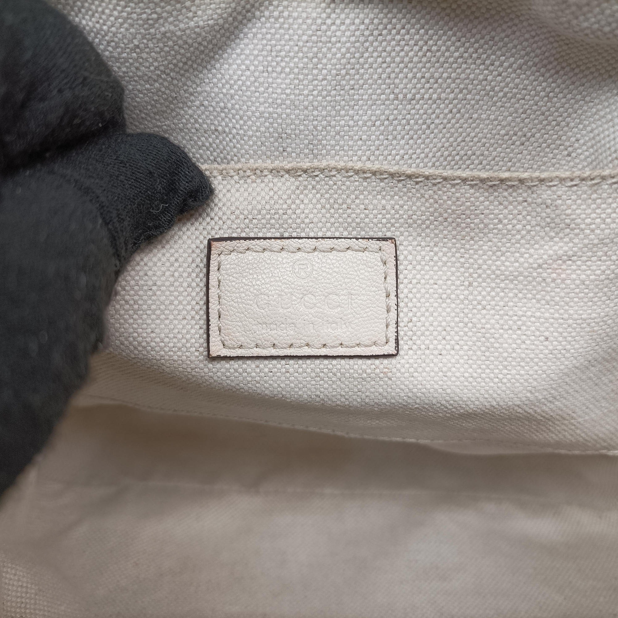 Pre-owned Gucci Blondie White Leather 742360 shoulderbag | stylenewstar