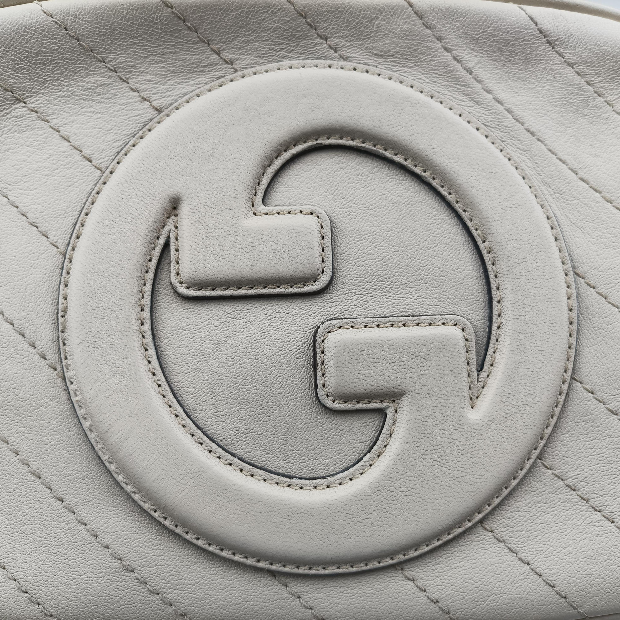 Pre-owned Gucci Blondie White Leather 742360 shoulderbag | stylenewstar