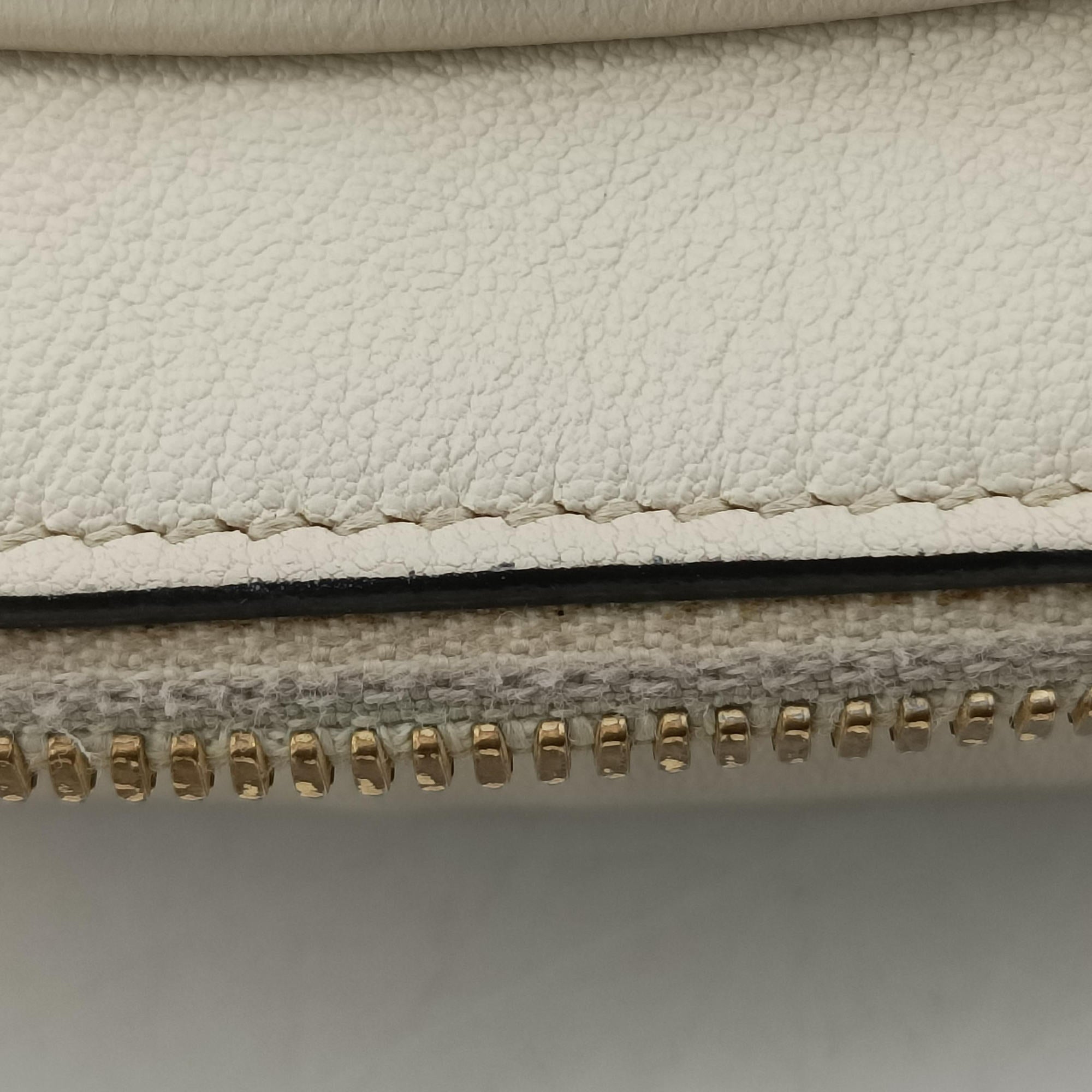 Pre-owned Gucci Blondie White Leather 742360 shoulderbag | stylenewstar