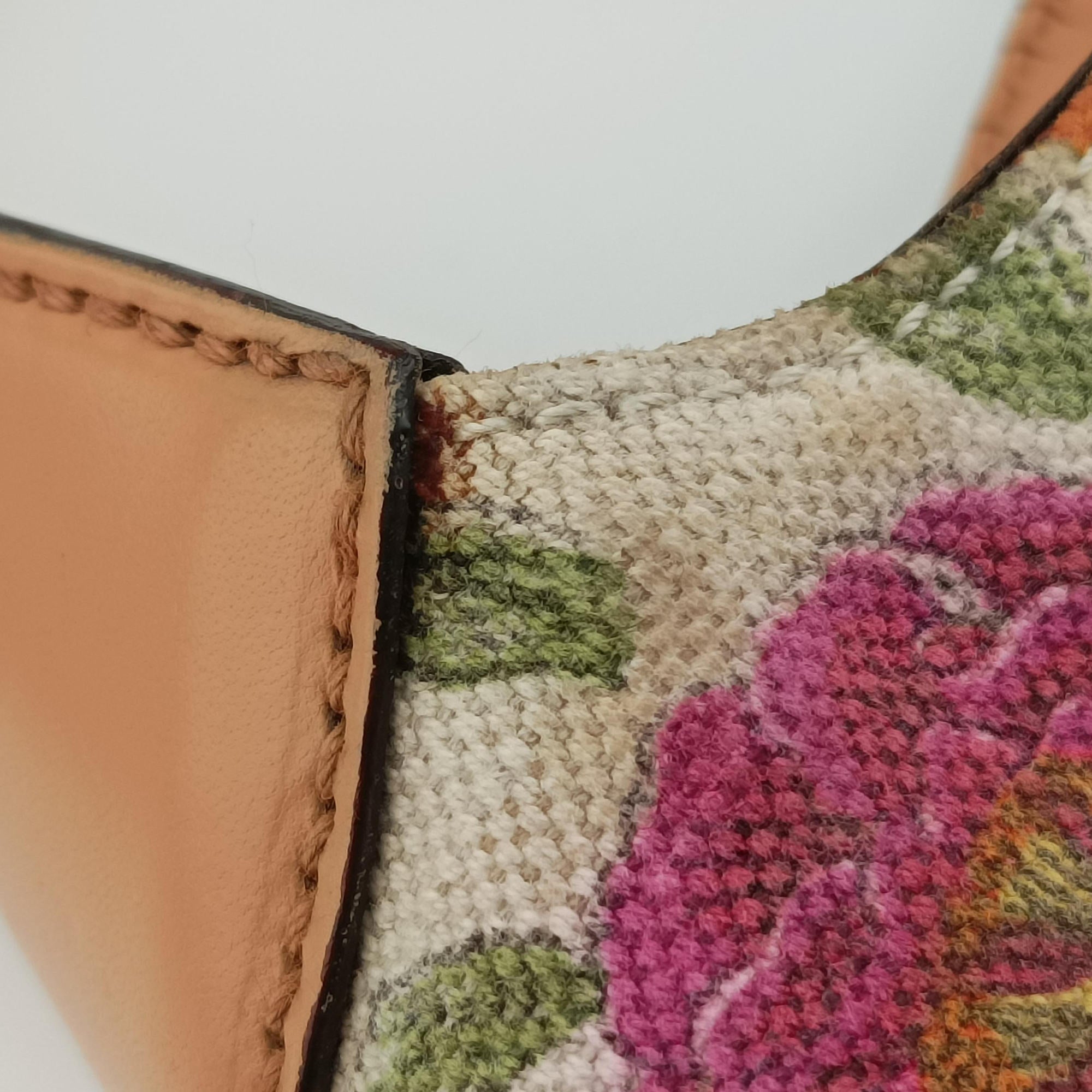 Pre-owned Gucci Flora Jackie Hobo White×Multicolour canvas×leather 137335 handbag | stylenewstar