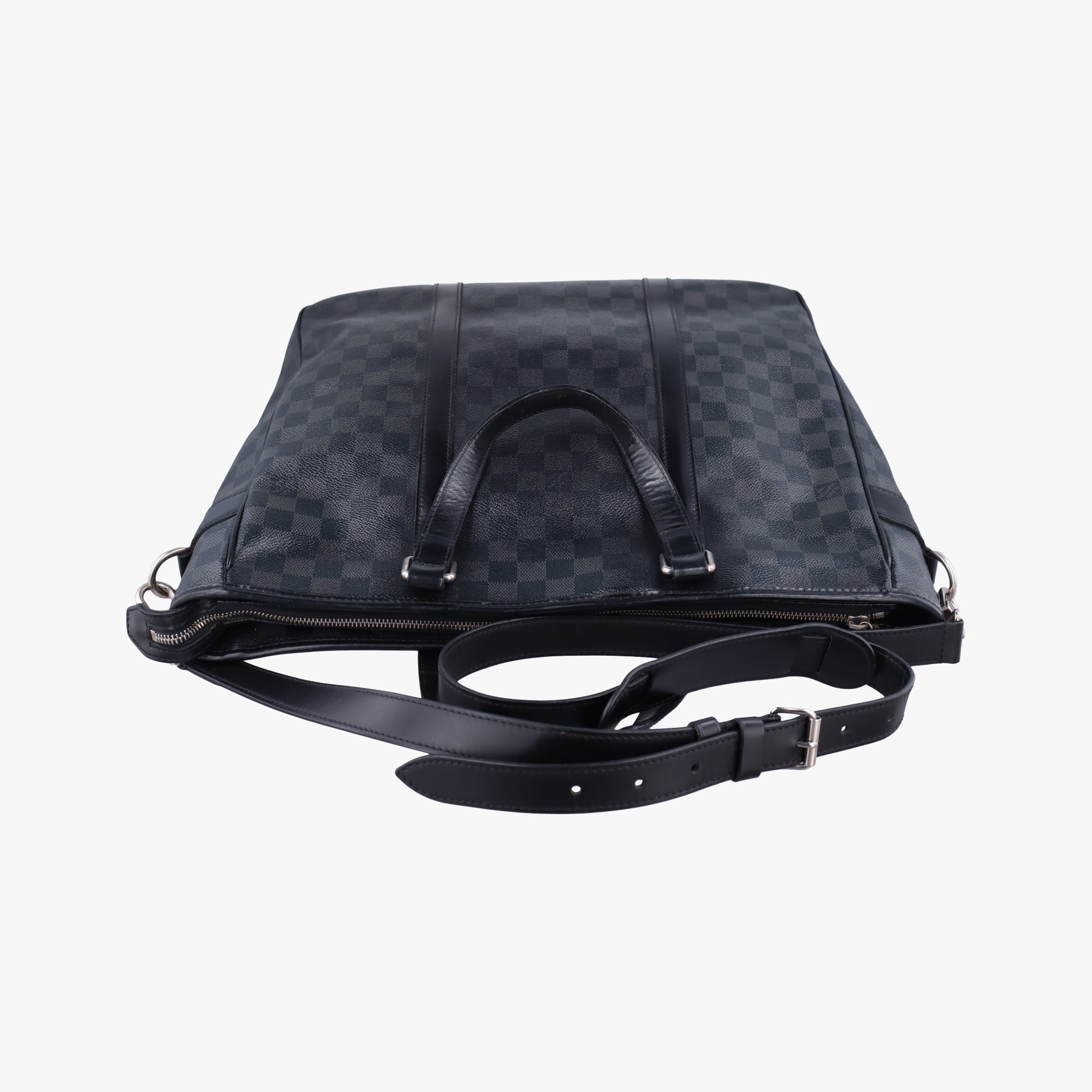 Pre-owned Louis Vuitton TADAO Noir Damier Graphite N51192 shoulderbag | stylenewstar