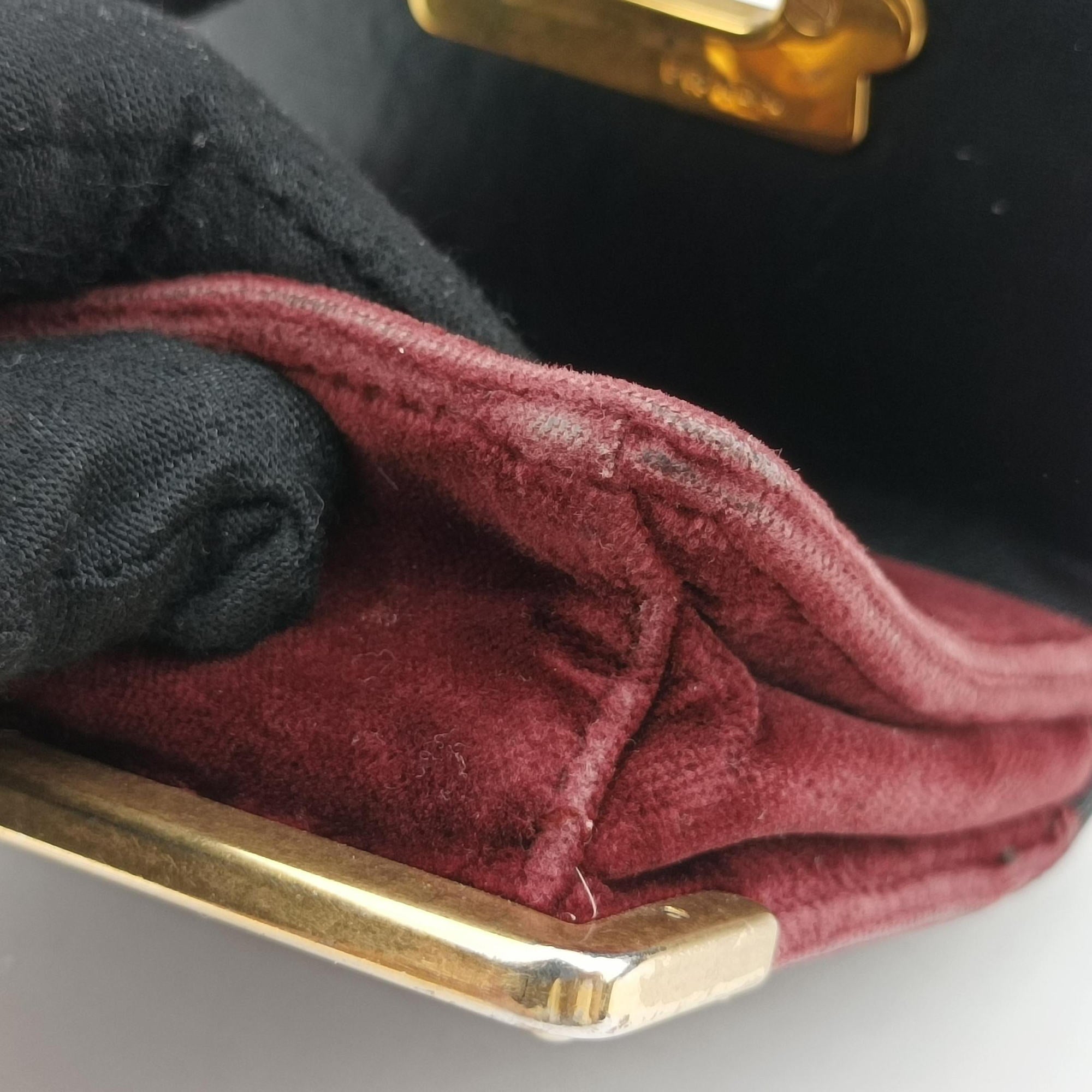 Secondhand Prada Cahier Burgundy×black suede×Leather 1BD045 shoulderbag | stylenewstar
