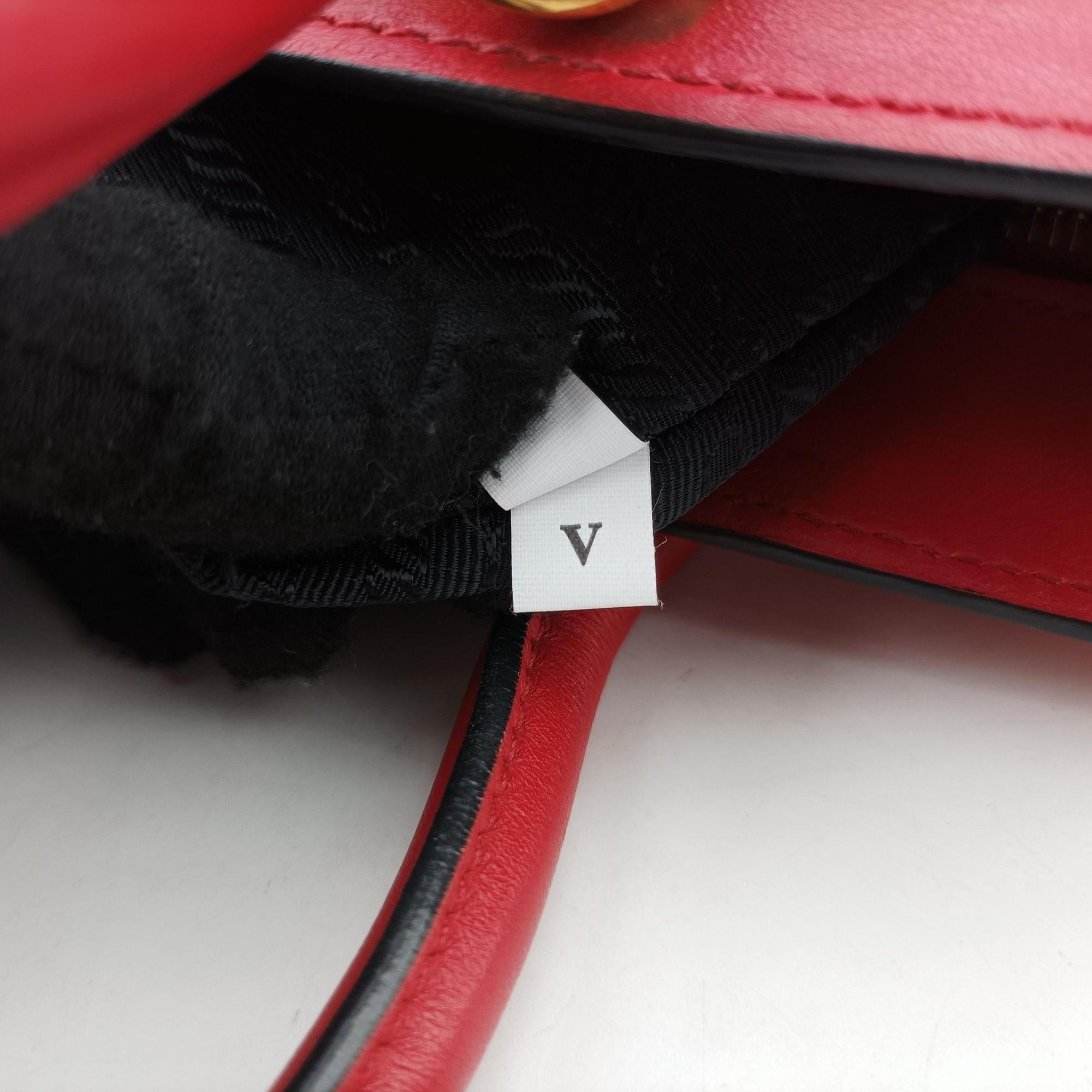 Secondhand Prada Esplanade Red SAFFIANO Leather 1BA046 shoulderbag | stylenewstar