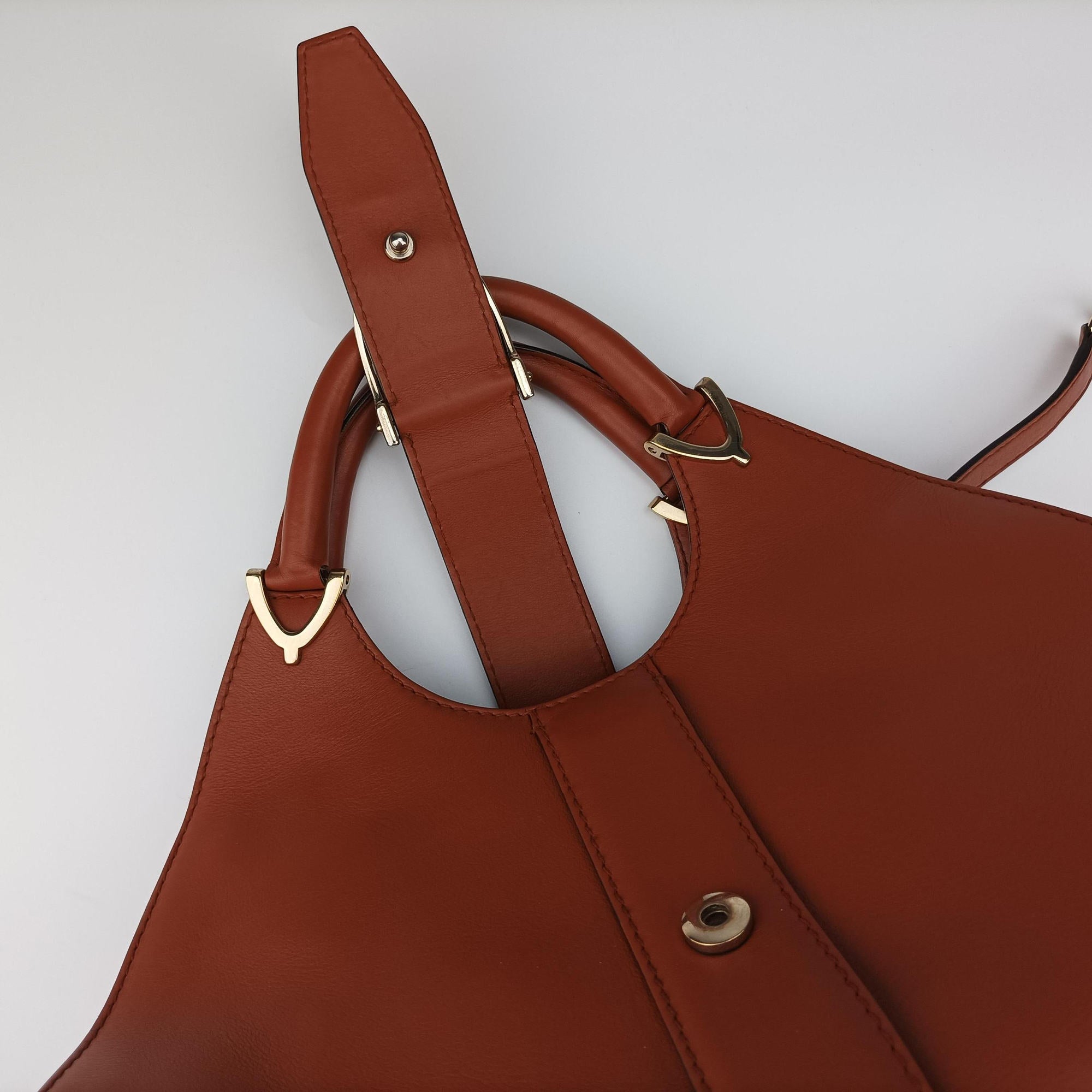 Pre-owned Gucci Stirrup Brown leather 277514 handbag | stylenewstar