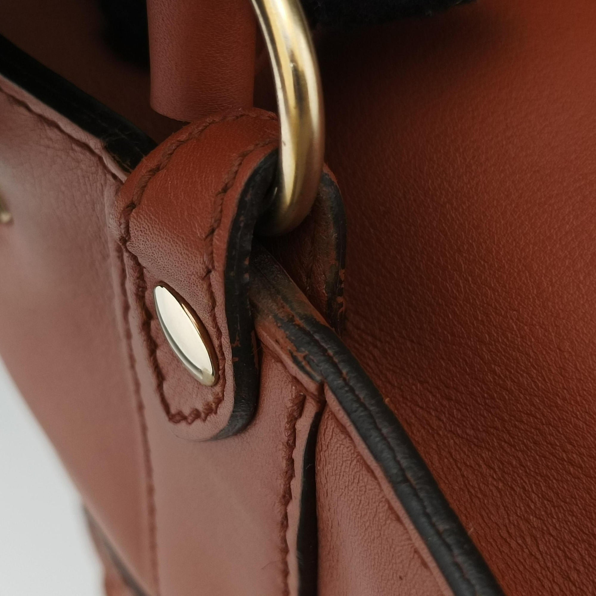 Pre-owned Gucci Stirrup Brown leather 277514 handbag | stylenewstar