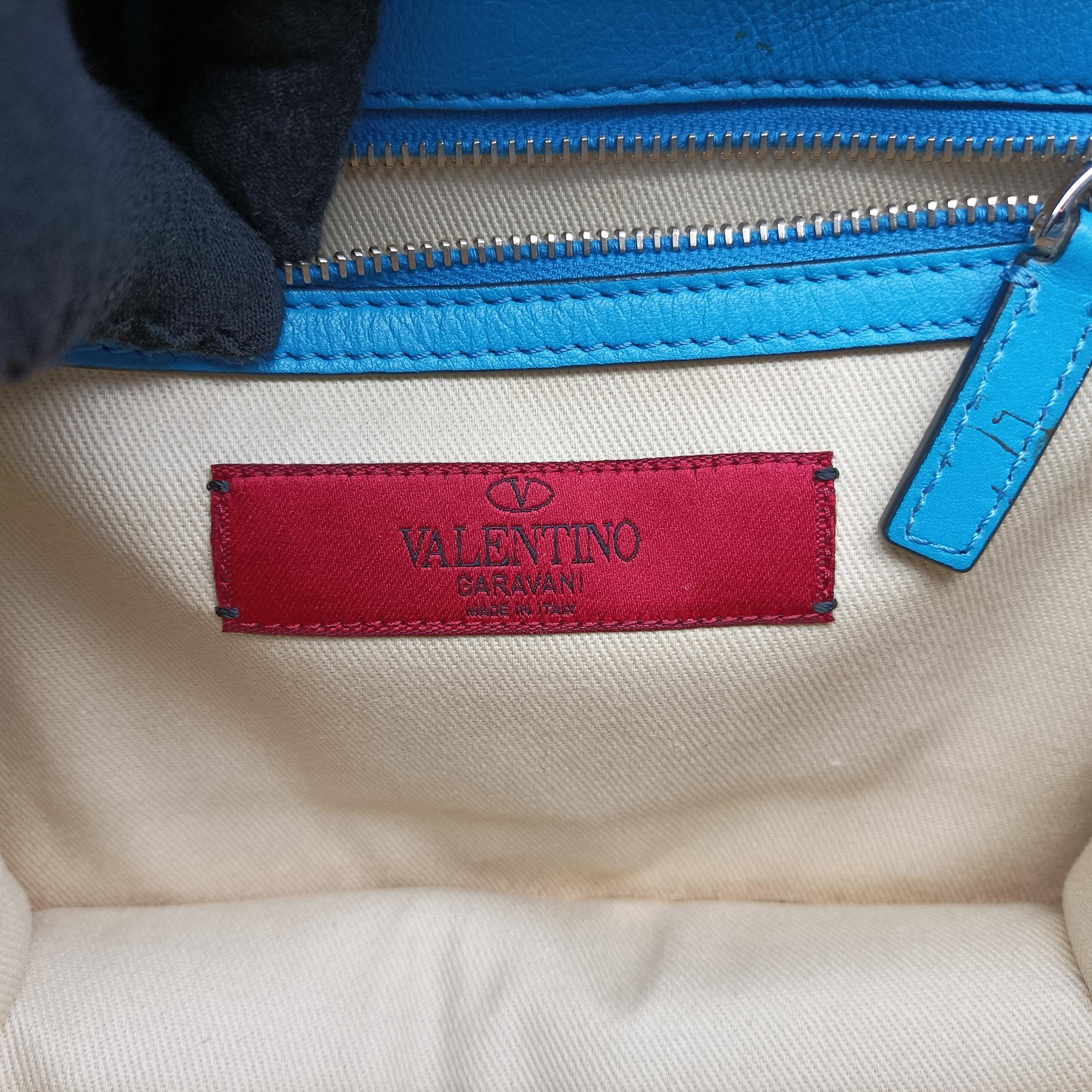 Pre-owned Valentino Rockstud Glam Lock Blue Leather  shoulderbag | stylenewstar