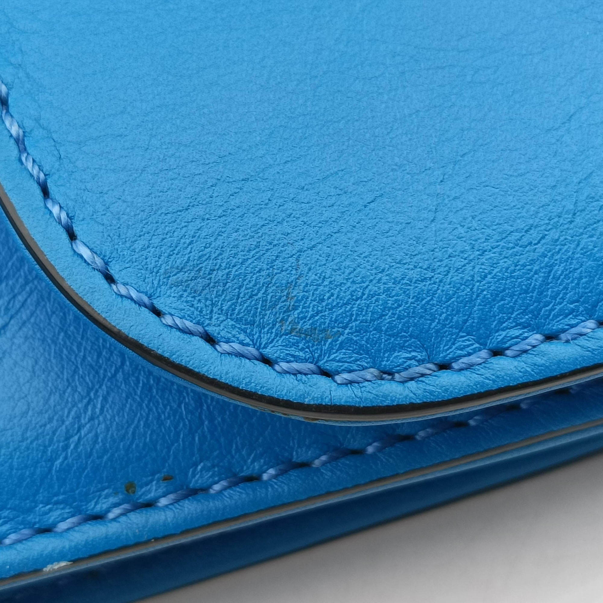 Pre-owned Valentino Rockstud Glam Lock Blue Leather  shoulderbag | stylenewstar