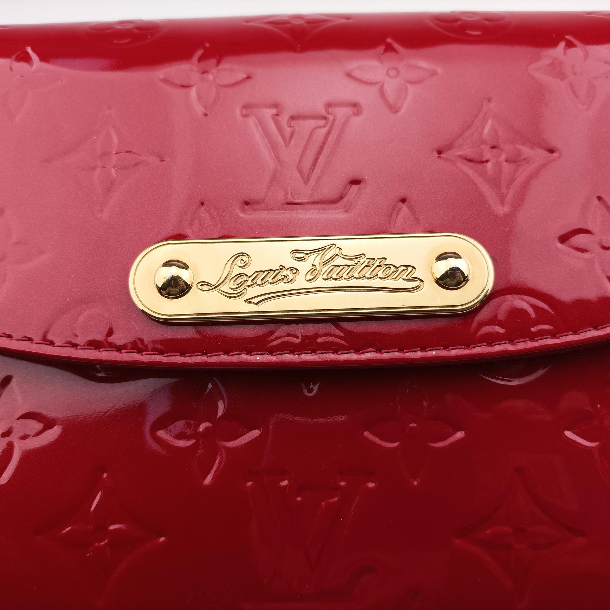 Pre-owned Louis Vuitton RODEO DRIVE Pomme d Amour Vernis M93599 handbag | stylenewstar