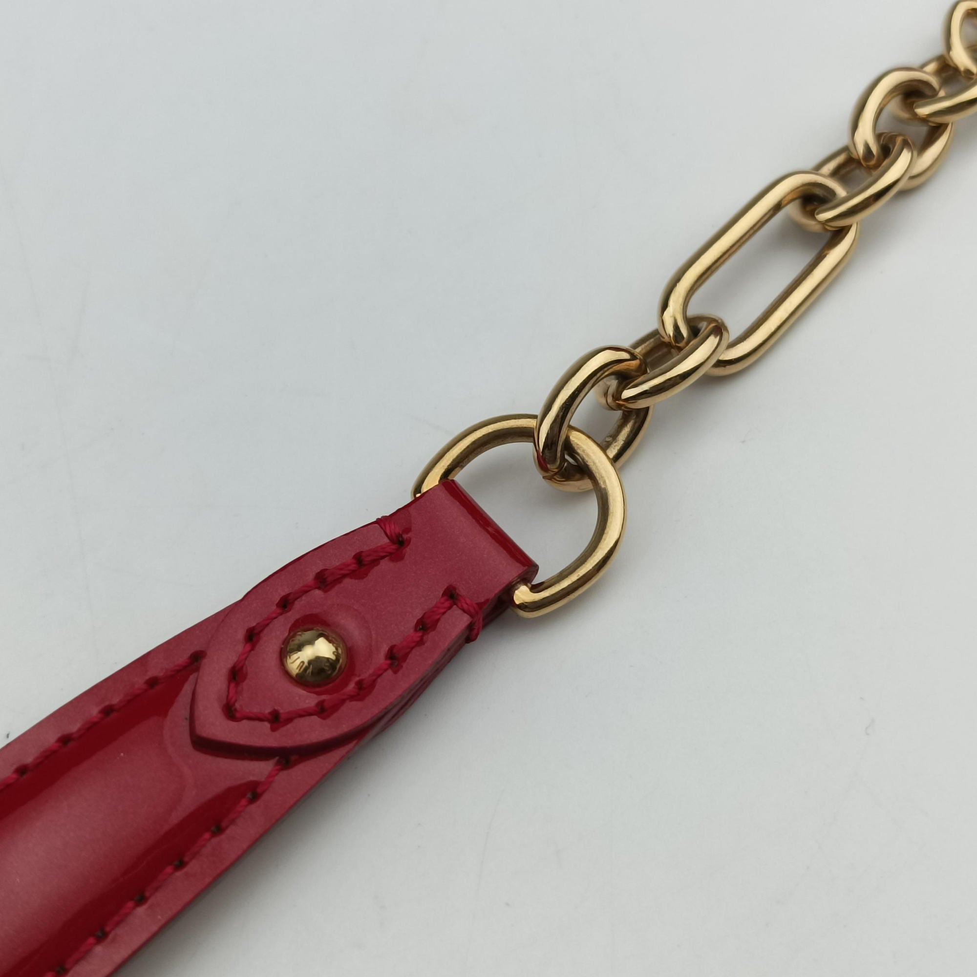 Pre-owned Louis Vuitton RODEO DRIVE Pomme d Amour Vernis M93599 handbag | stylenewstar