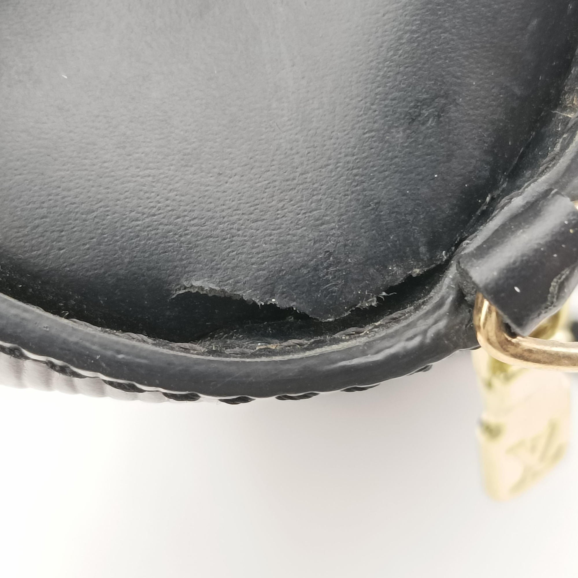 Secondhand Louis Vuitton Soufflot Black Epi MI0956 handbag | stylenewstar