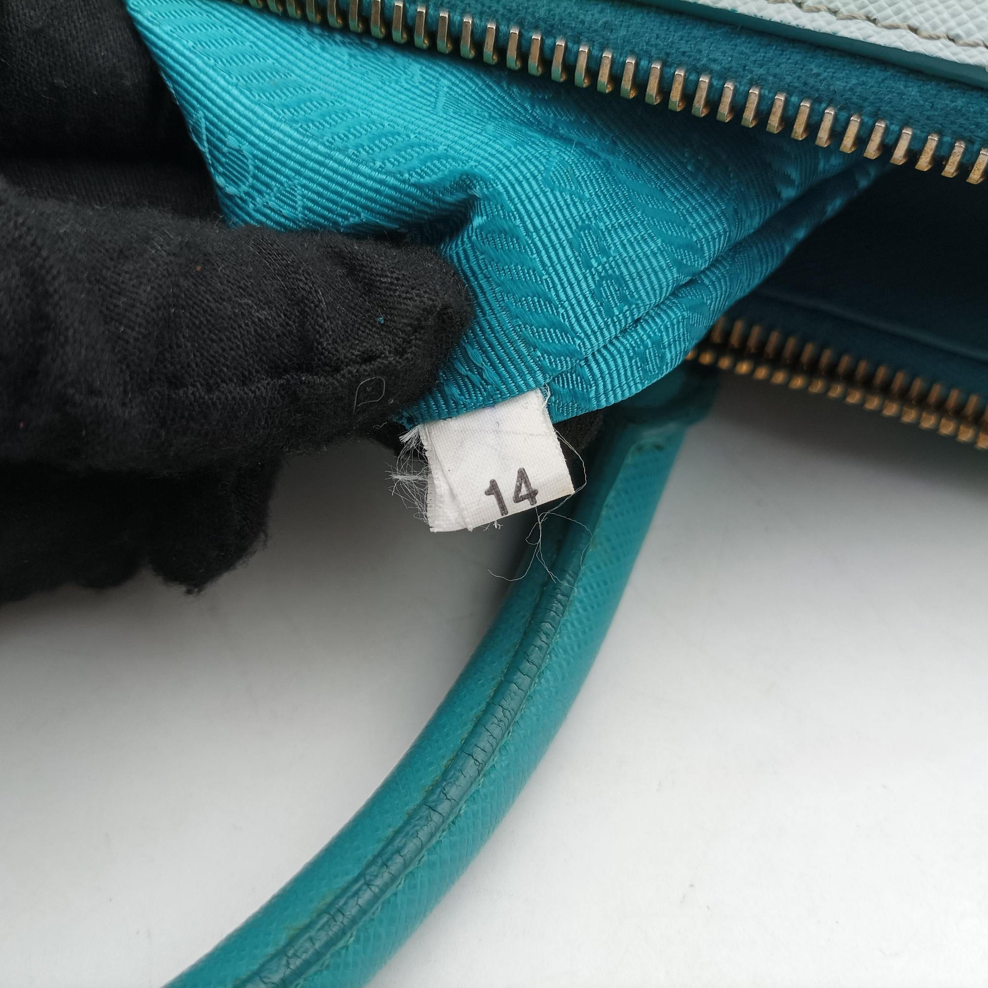 Secondhand Prada Galleria Blue×Light blue SAFFIANO Leather B2274C shoulderbag | stylenewstar