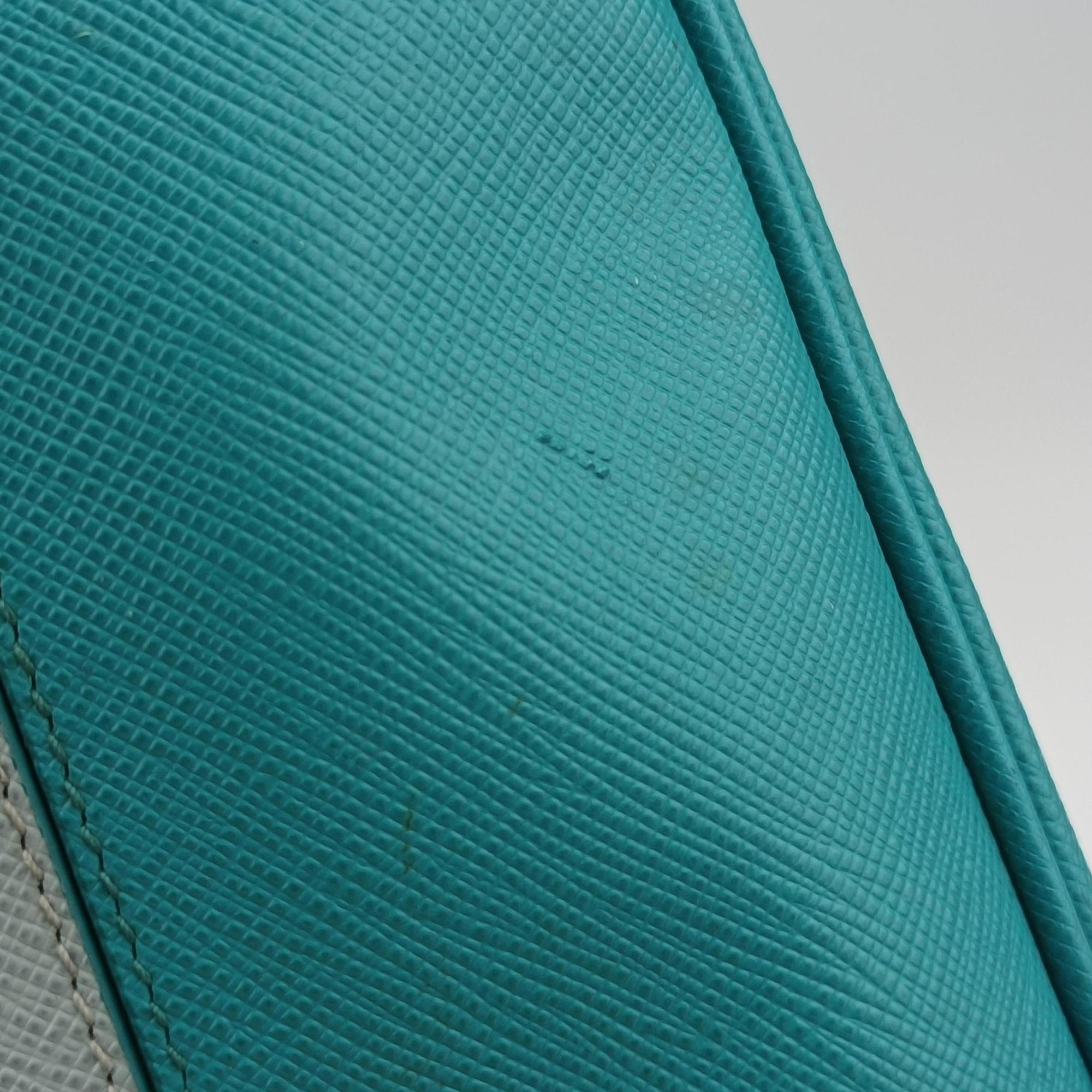 Secondhand Prada Galleria Blue×Light blue SAFFIANO Leather B2274C shoulderbag | stylenewstar