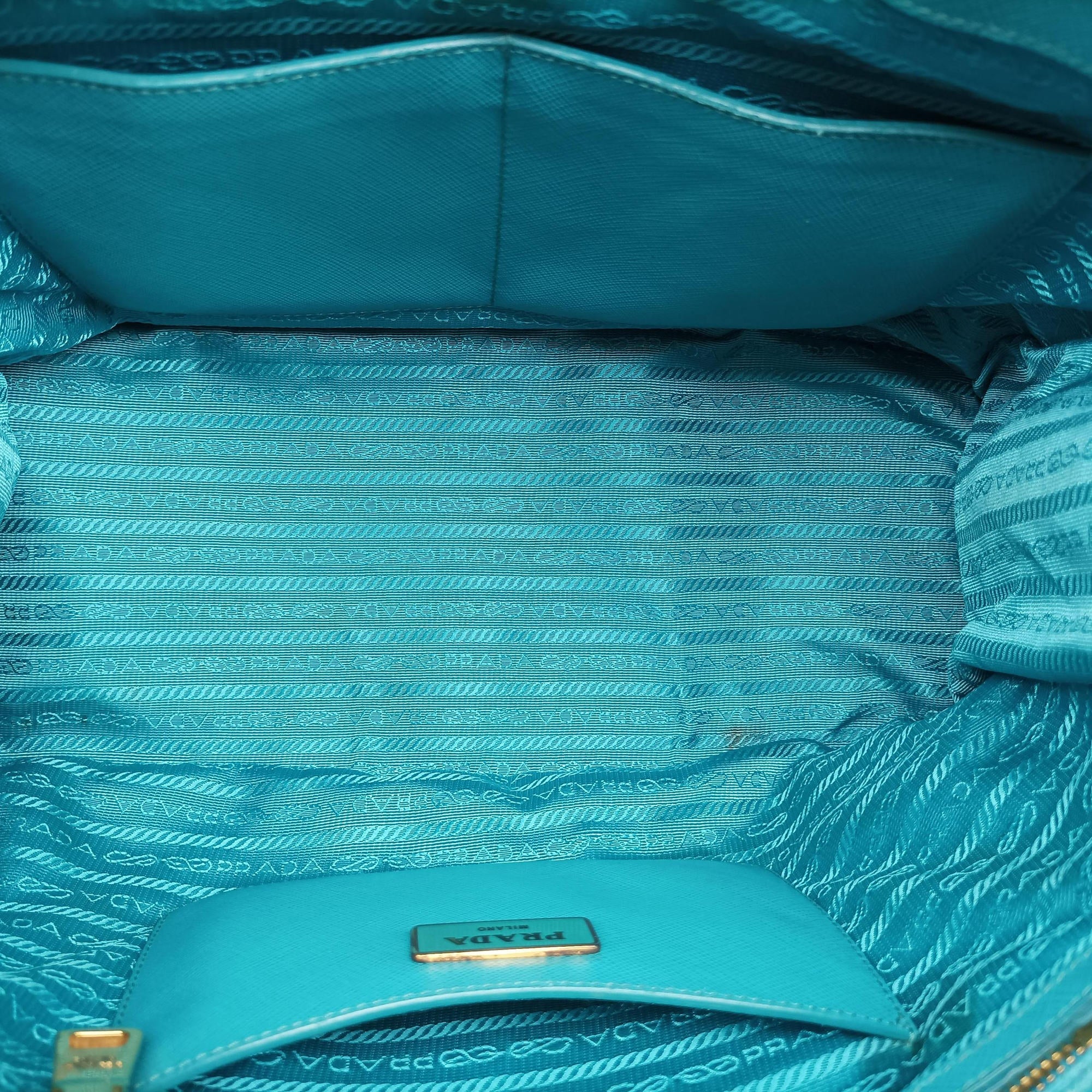 Secondhand Prada Galleria Blue×Light blue SAFFIANO Leather B2274C shoulderbag | stylenewstar