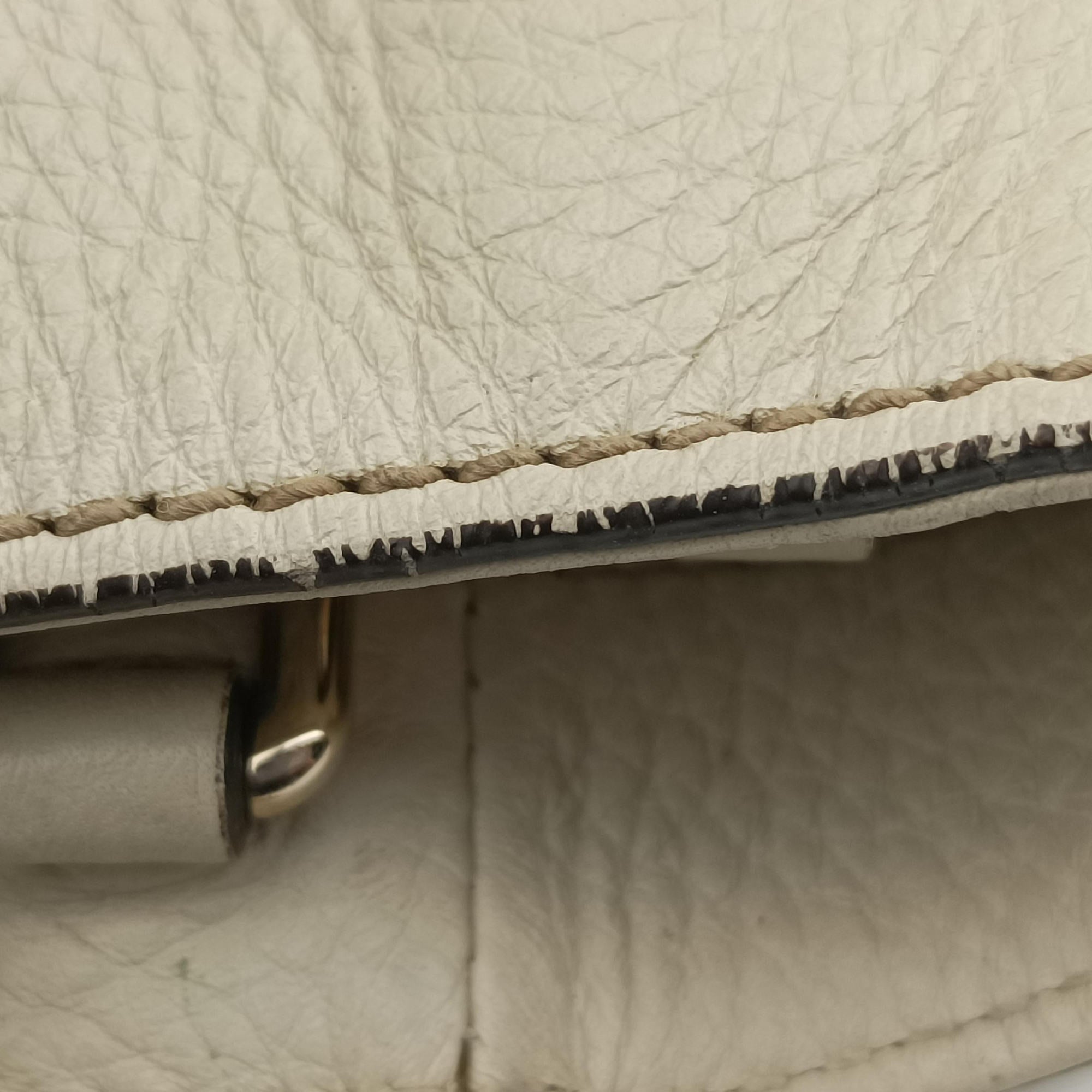 Pre-owned Gucci Soho White Leather 336751 shoulderbag | stylenewstar