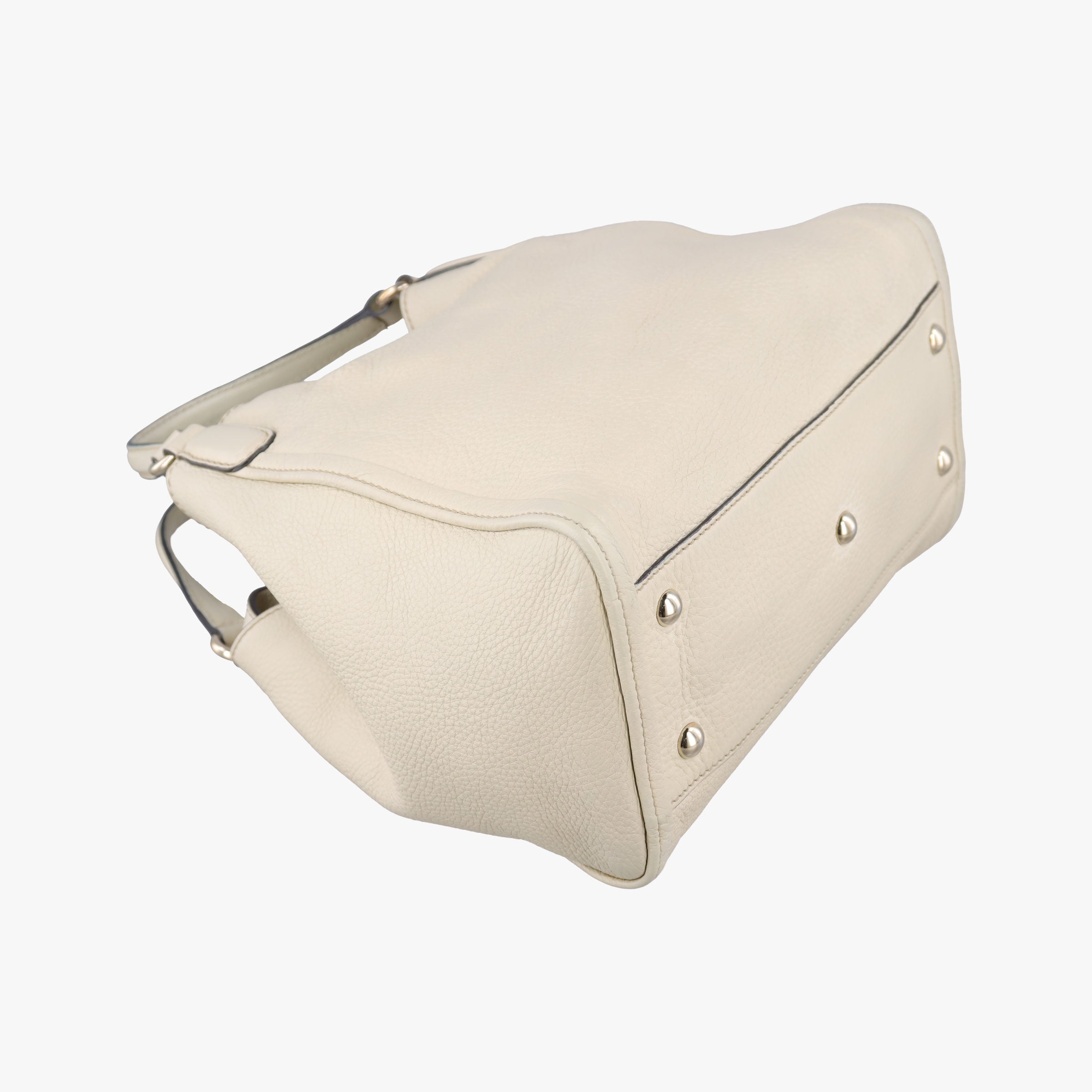 Pre-owned Gucci Soho White Leather 336751 shoulderbag | stylenewstar