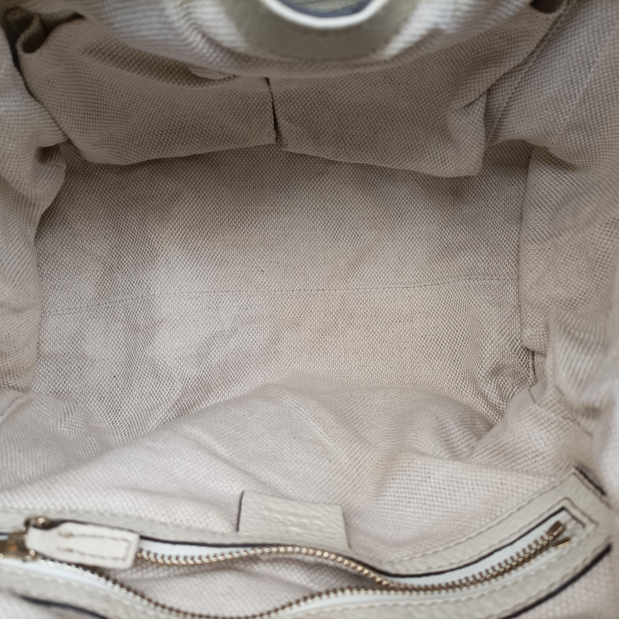 Pre-owned Gucci Soho White Leather 336751 shoulderbag | stylenewstar