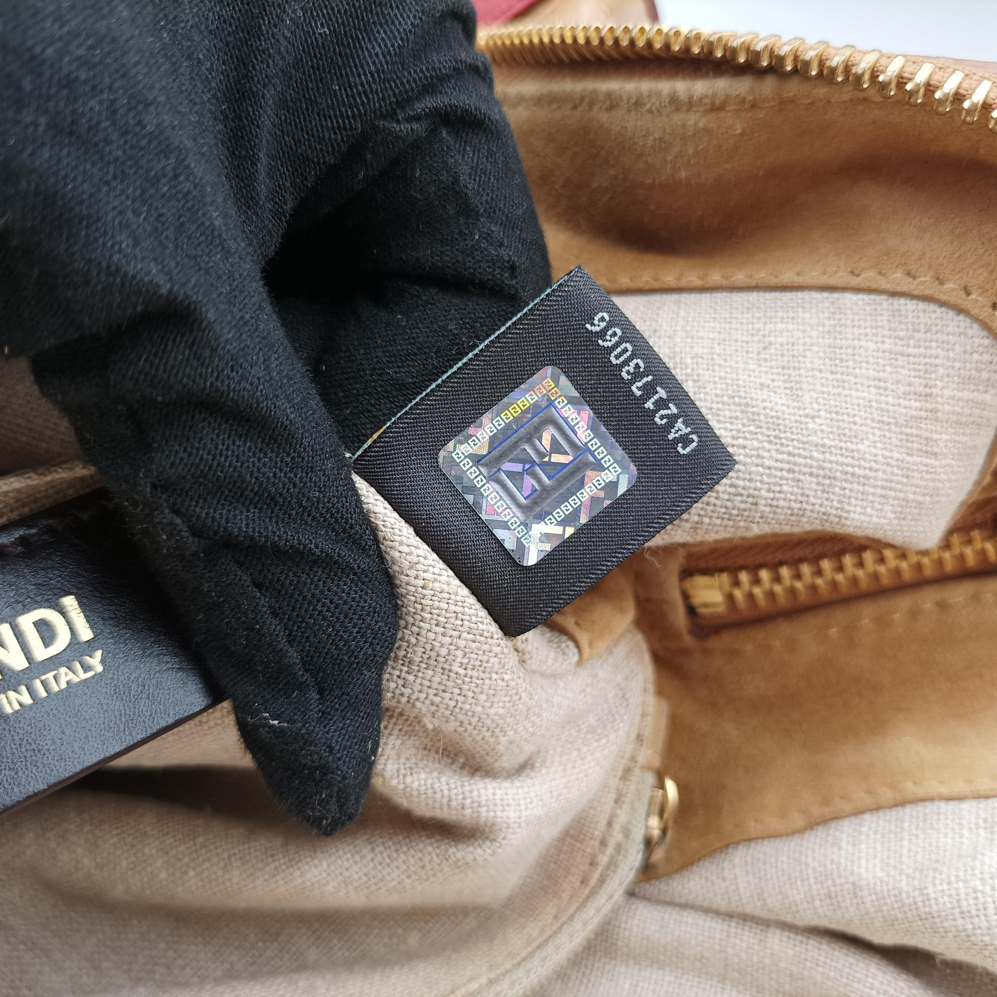 Pre-owned Fendi 2 Bag Tone Beige×Red×Black Leather 8BN232 shoulderbag | stylenewstar