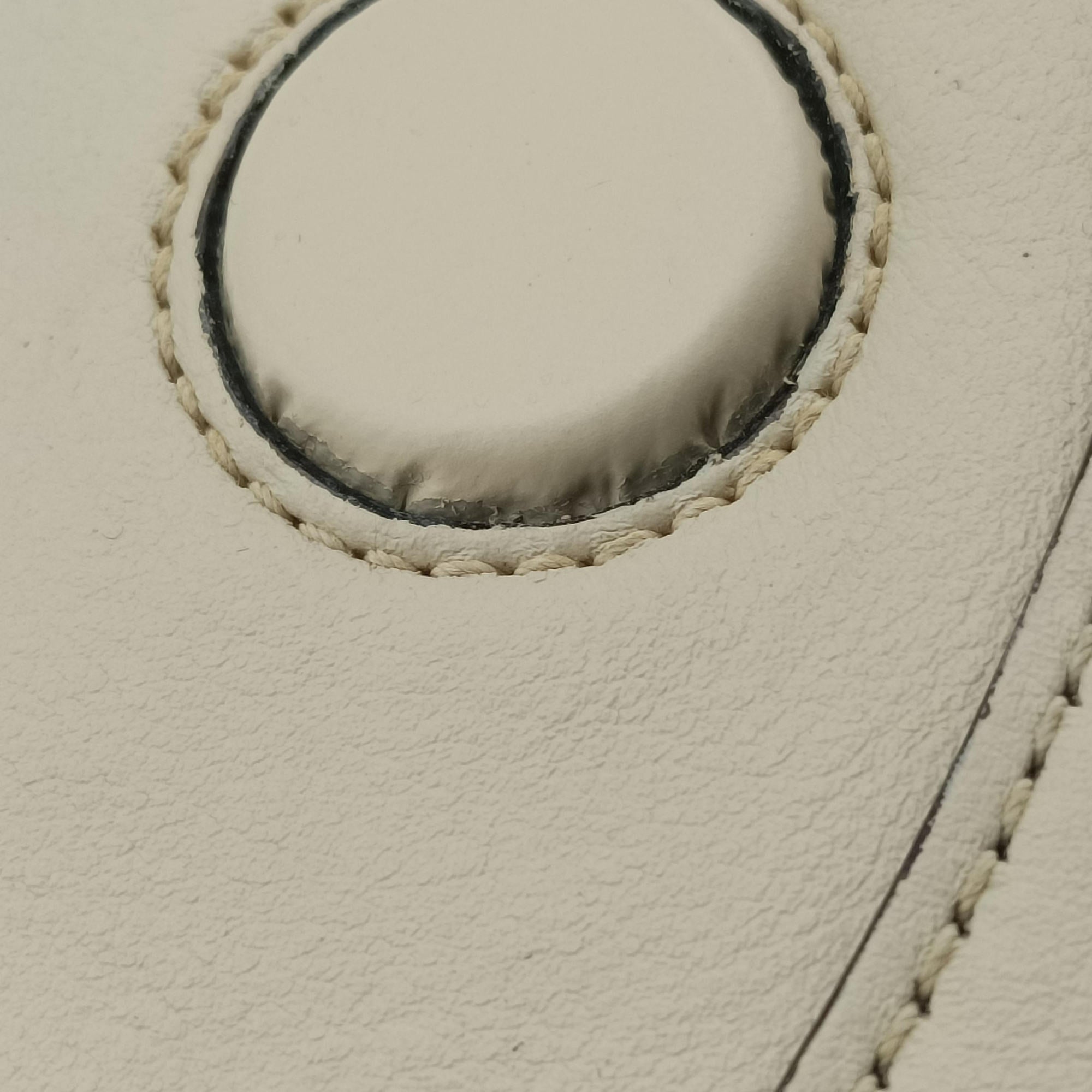 Vintage Gucci Blondie Chain White Leather 699268 shoulderbag | stylenewstar