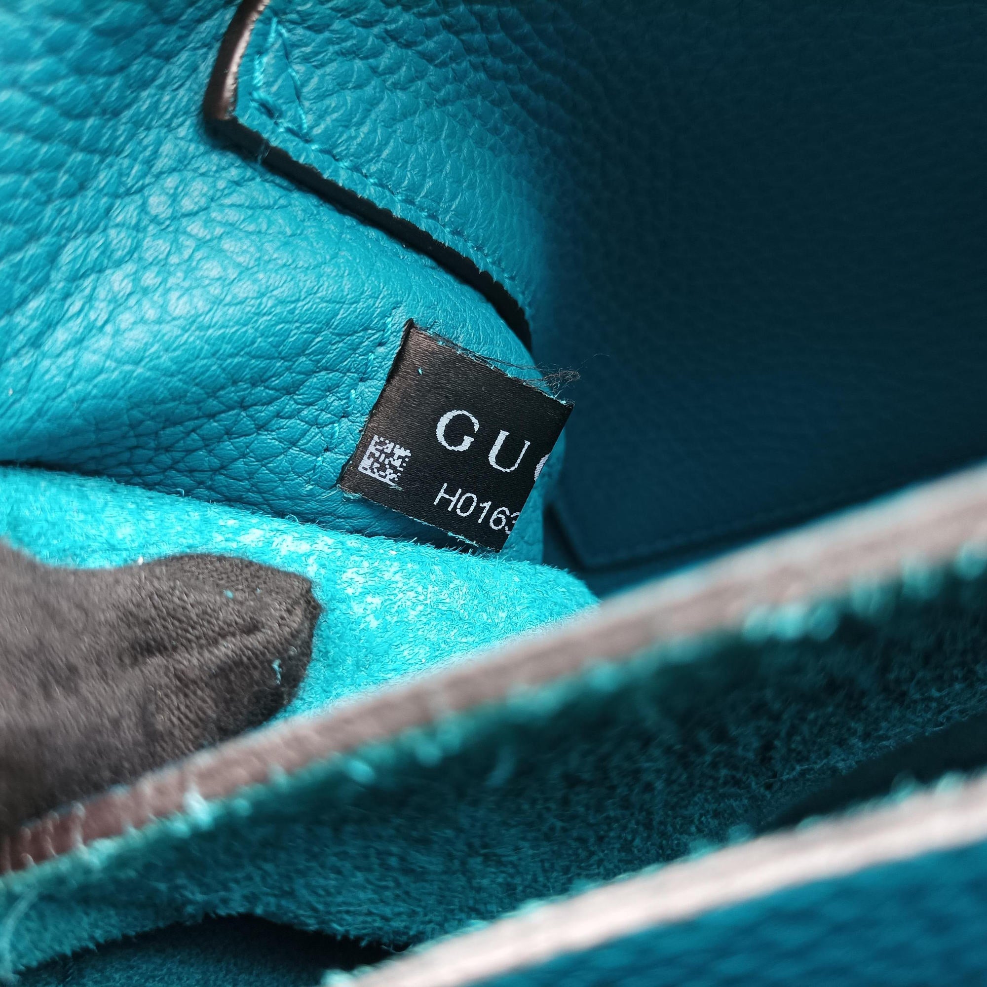 Pre-owned Gucci Bright Bit Blue Leather 353231 shoulderbag | stylenewstar