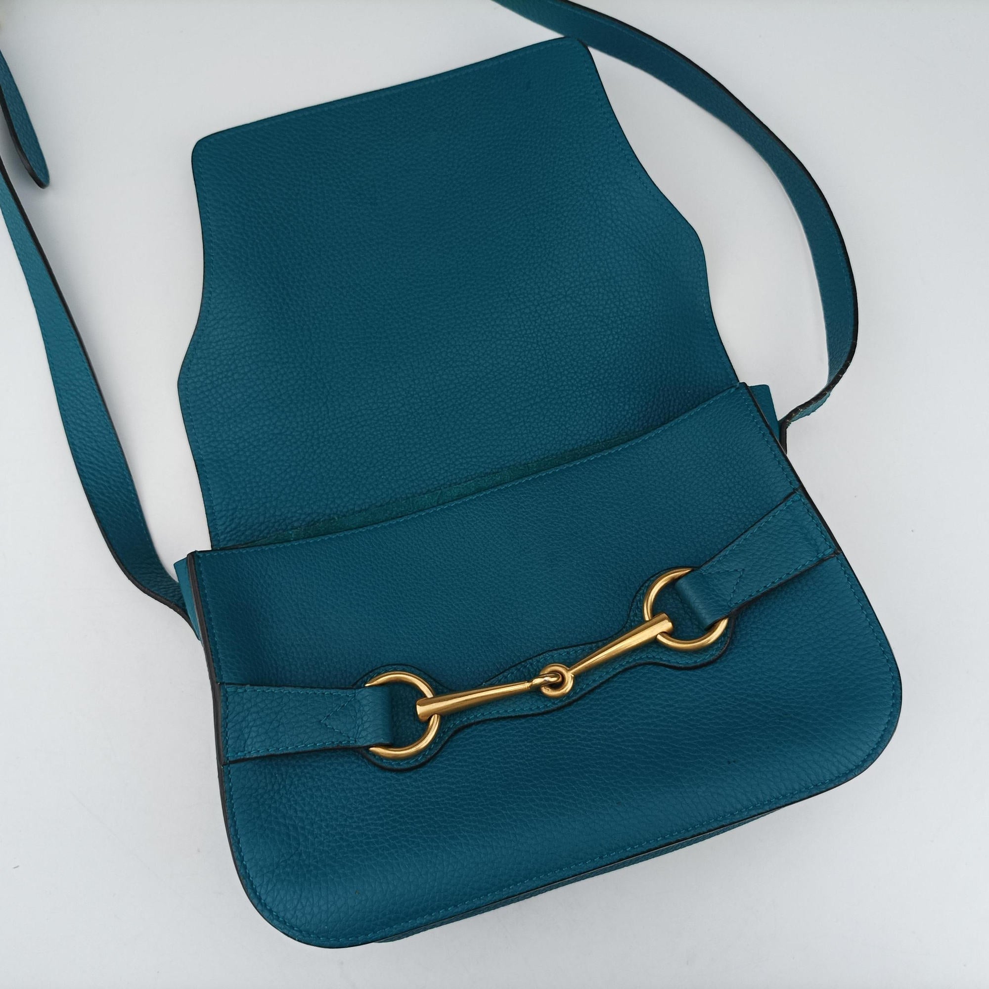 Pre-owned Gucci Bright Bit Blue Leather 353231 shoulderbag | stylenewstar